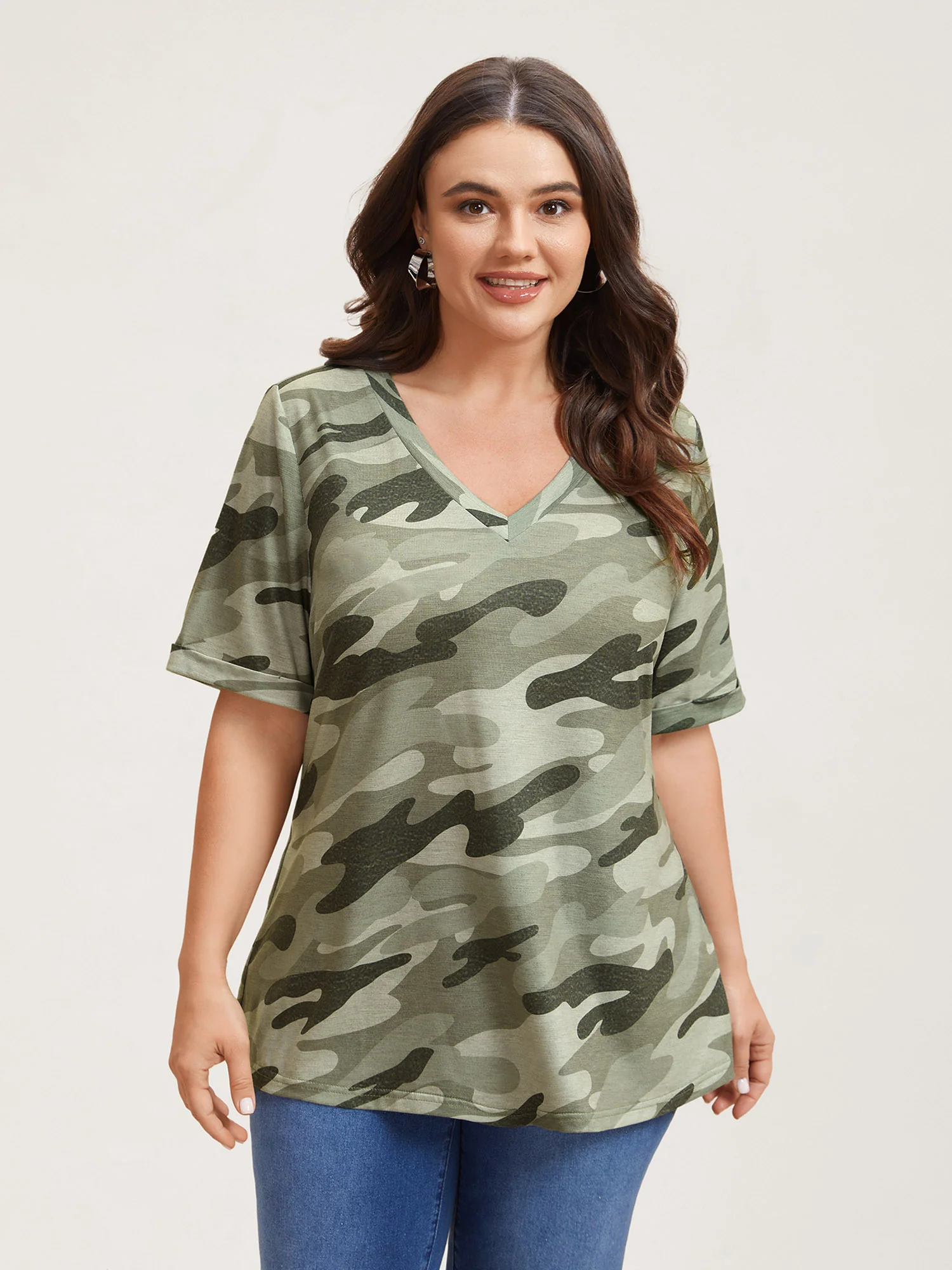 Camouflage Print V-Neck Curvy T-Shirt - Image 4