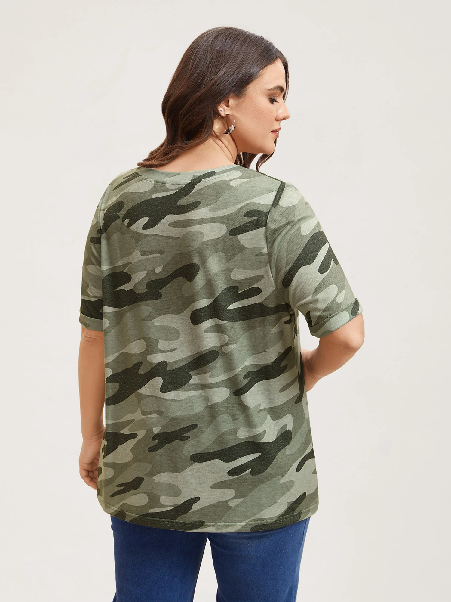 Camouflage Print V-Neck Curvy T-Shirt - Image 5