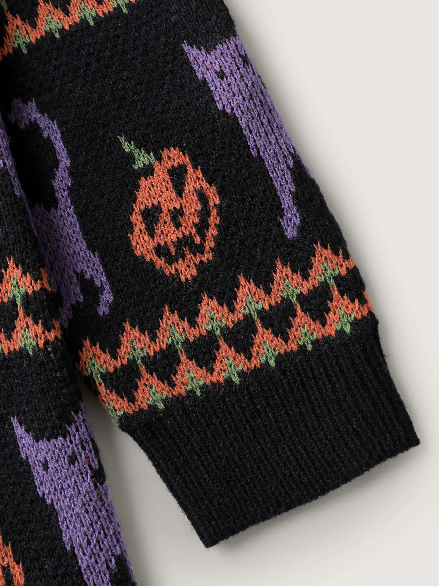 Cat Halloween Print Cozy Pullover - Image 6