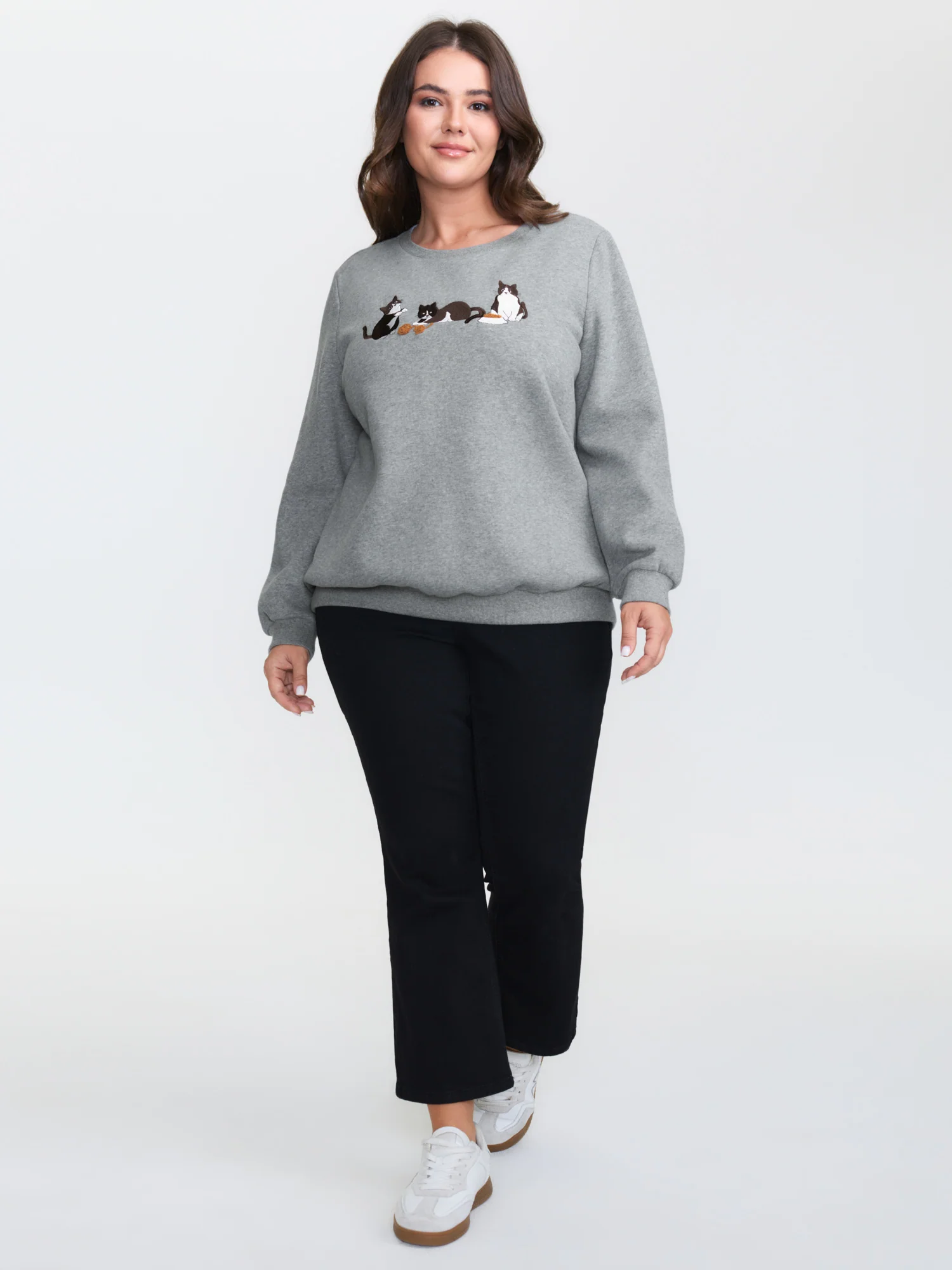 Cat Towel Embroidery Fleece Lined Sweatshirt - Image 3