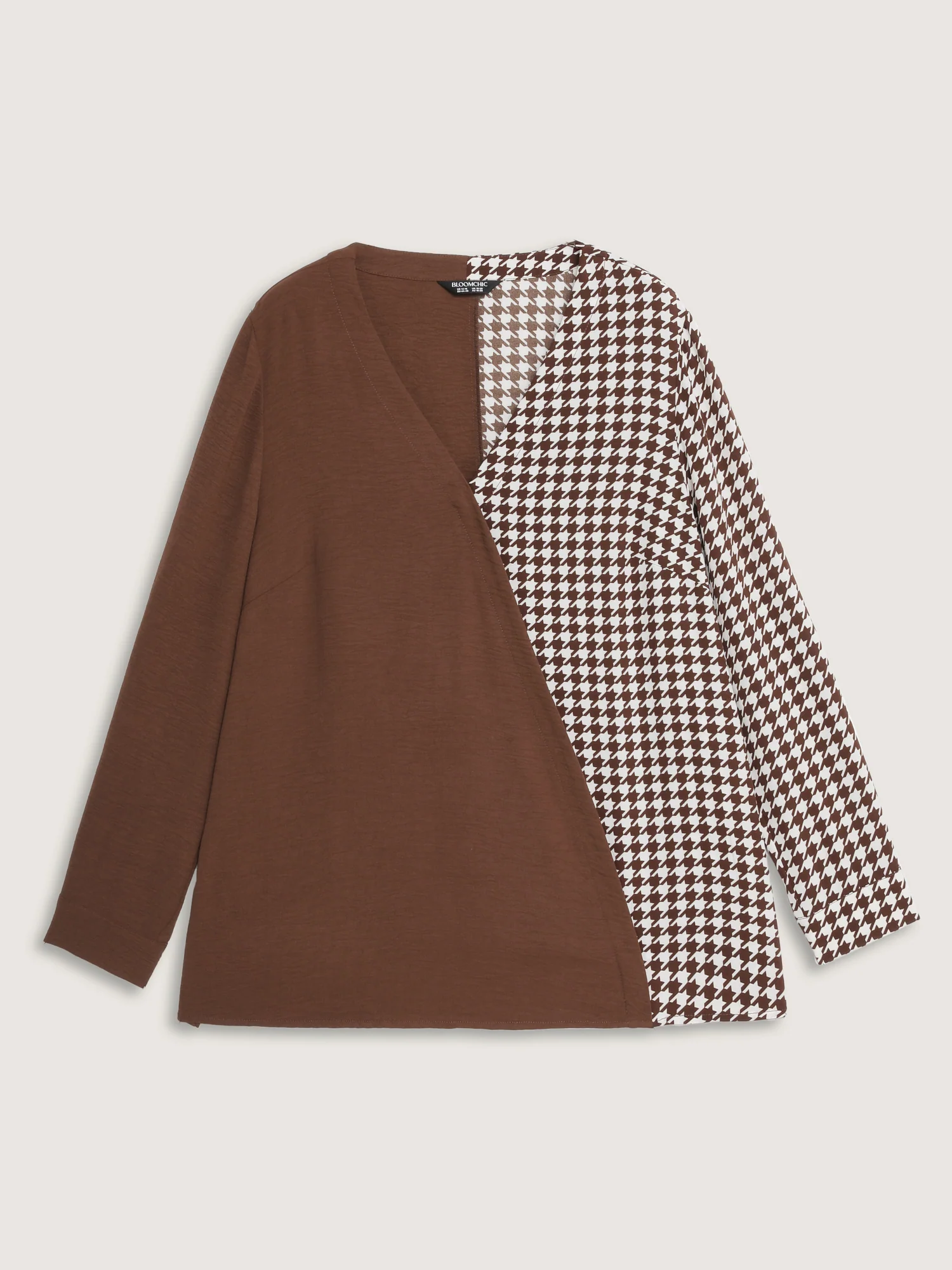 Checkered Contrast Button V-Neck Blouse - Image 8