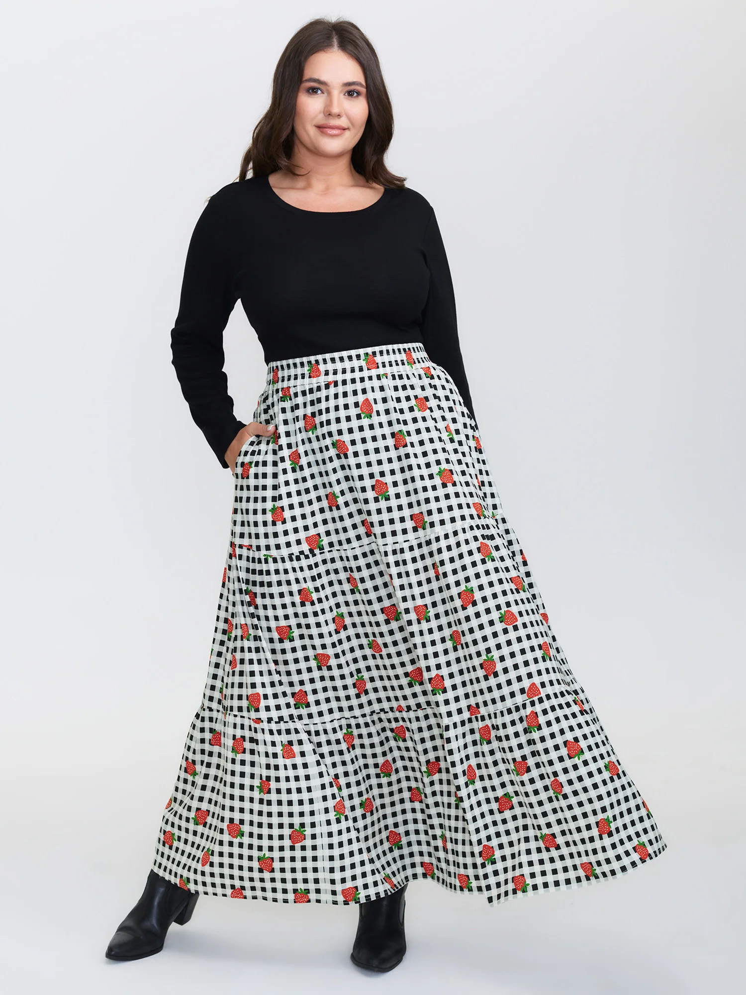 Checkered Fruity Print Tiered Maxi Skirt - Image 2