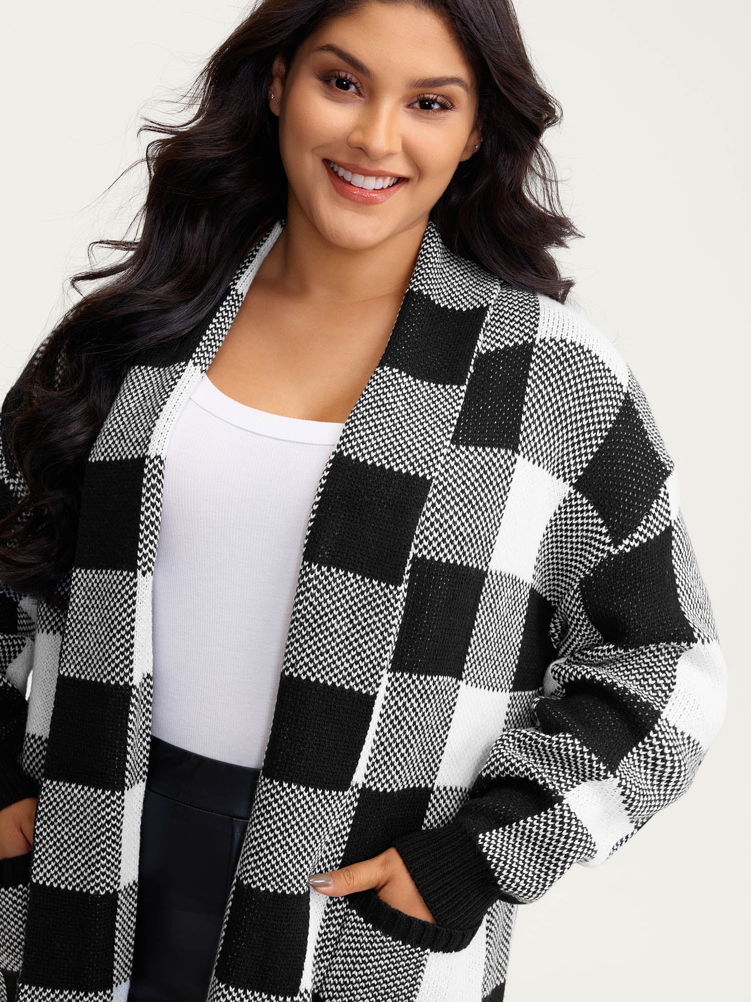 Checkered Jacquard Folded Collar Knit Cardigan - Image 2