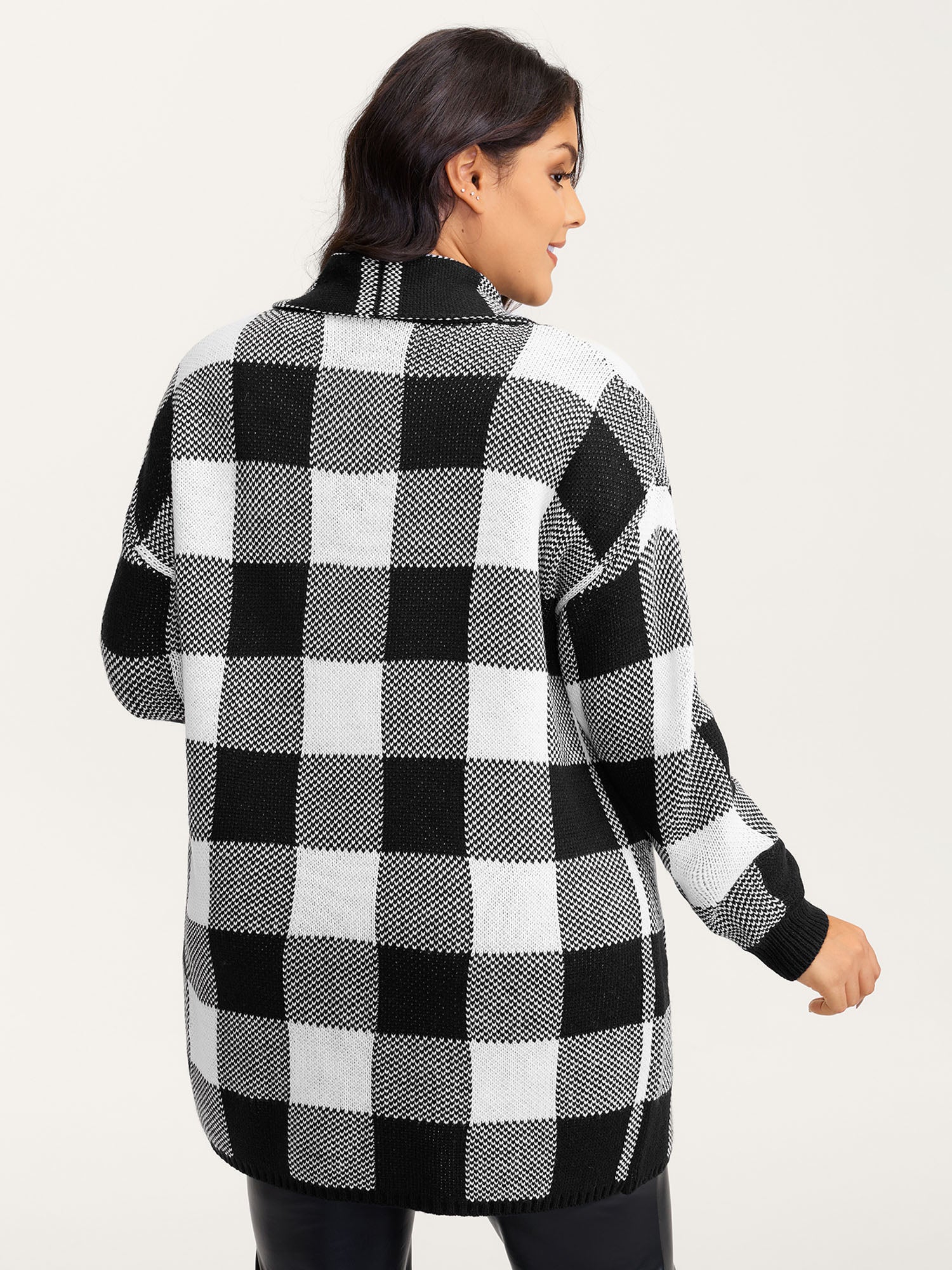 Checkered Jacquard Folded Collar Knit Cardigan - Image 4