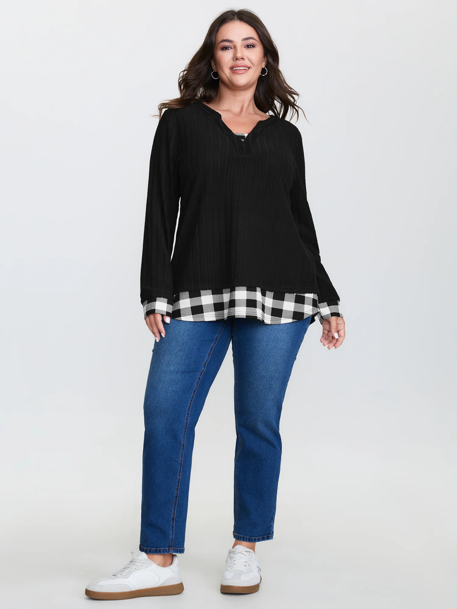 Checkered Notched Collar Contrast Knit Top - Image 3