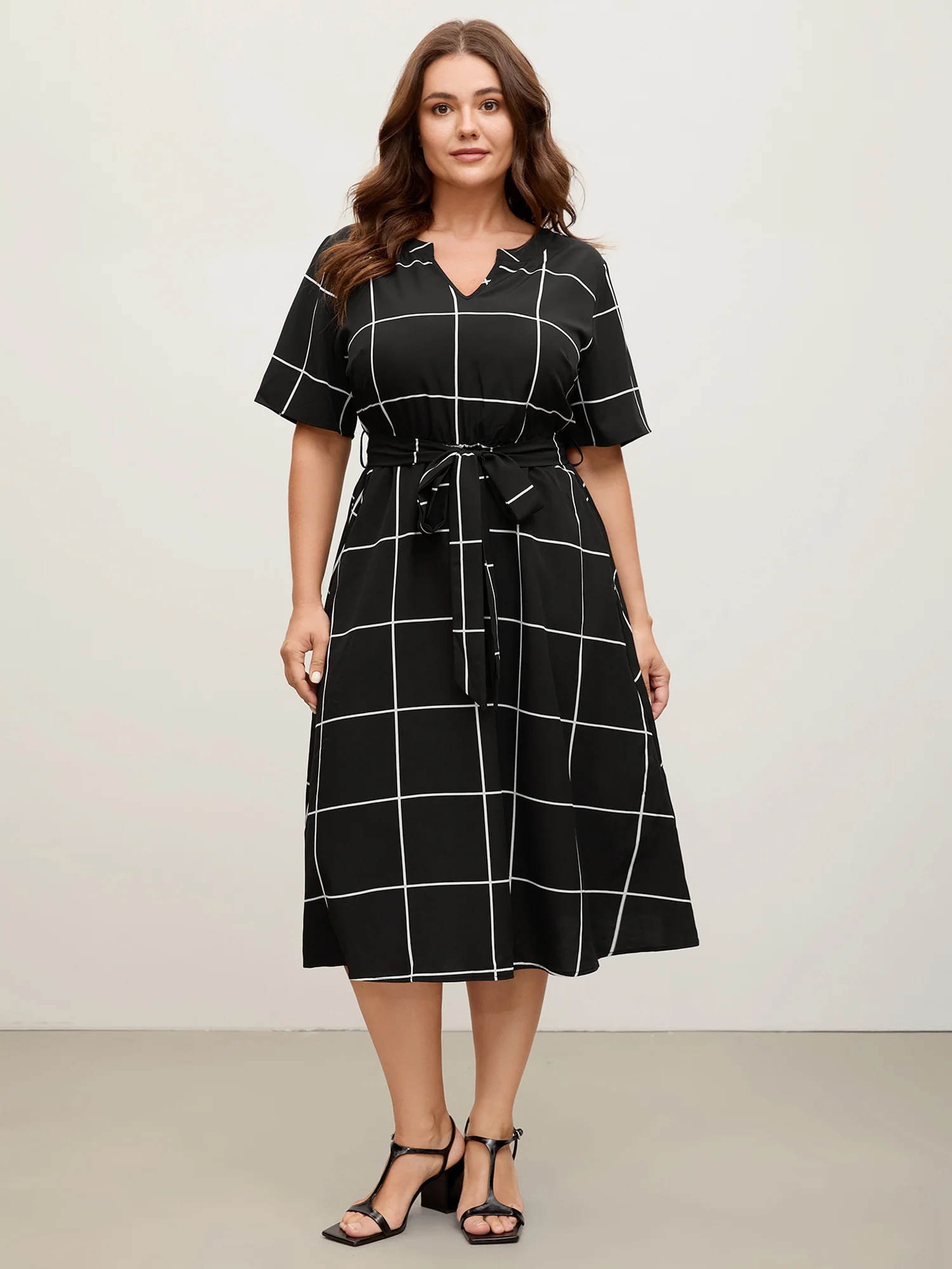 Checkered Print Belted Pockets Midi Dress - Image 3