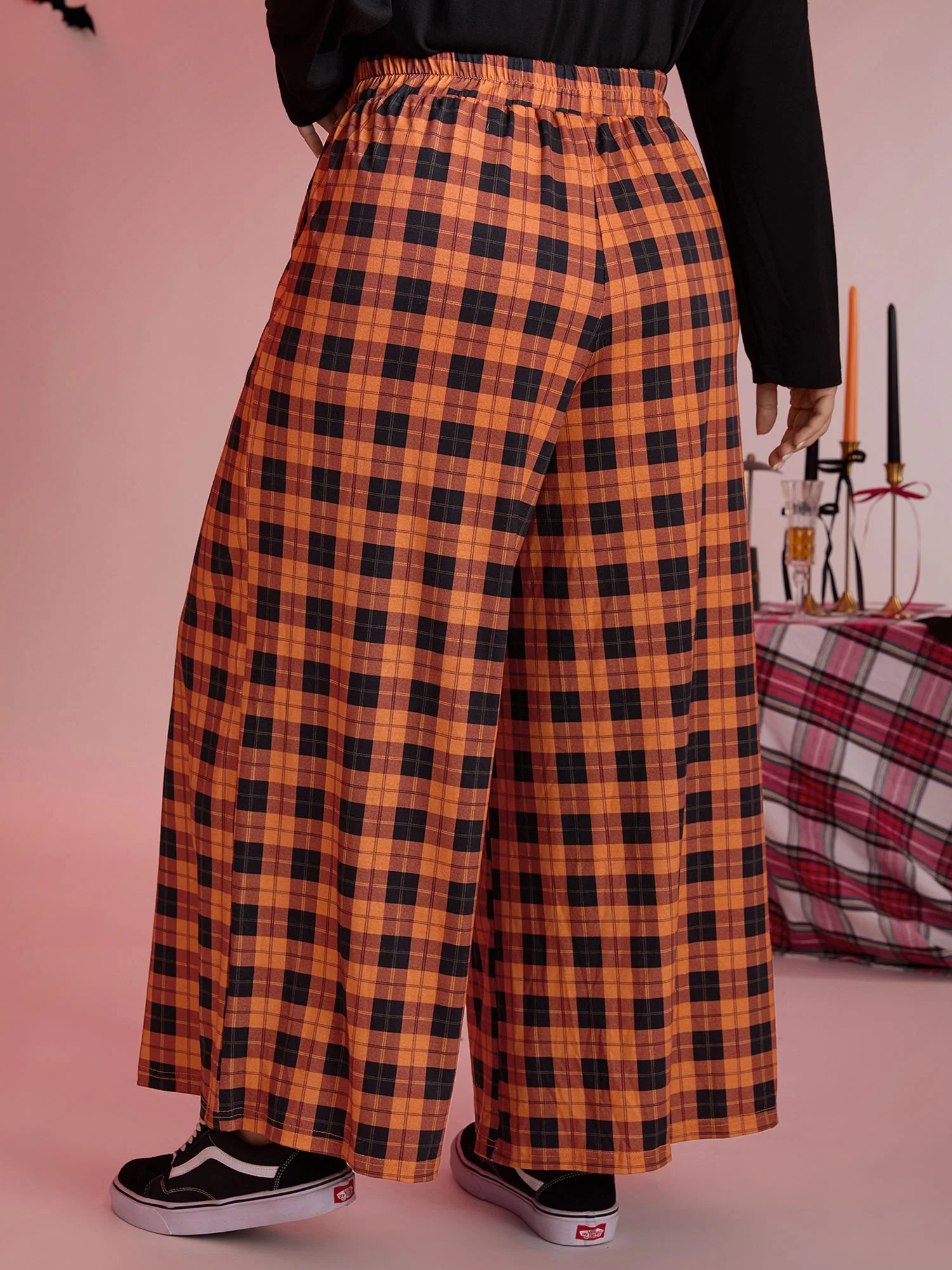 Checkered Print Wide-Leg Lounge Bottoms - Image 5