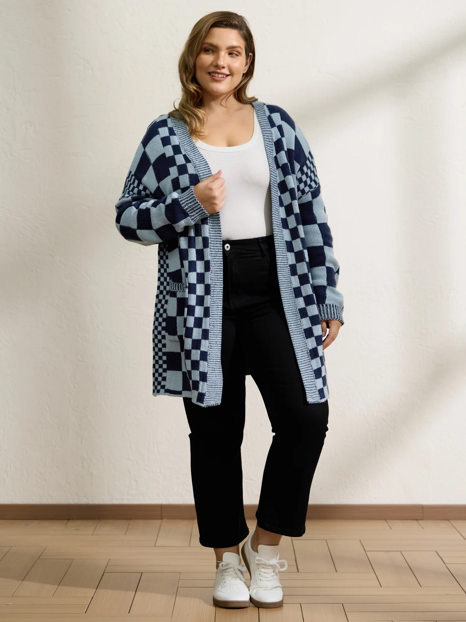 Checkered Relaxed-Fit Drop Shoulder Cardigan - Image 3