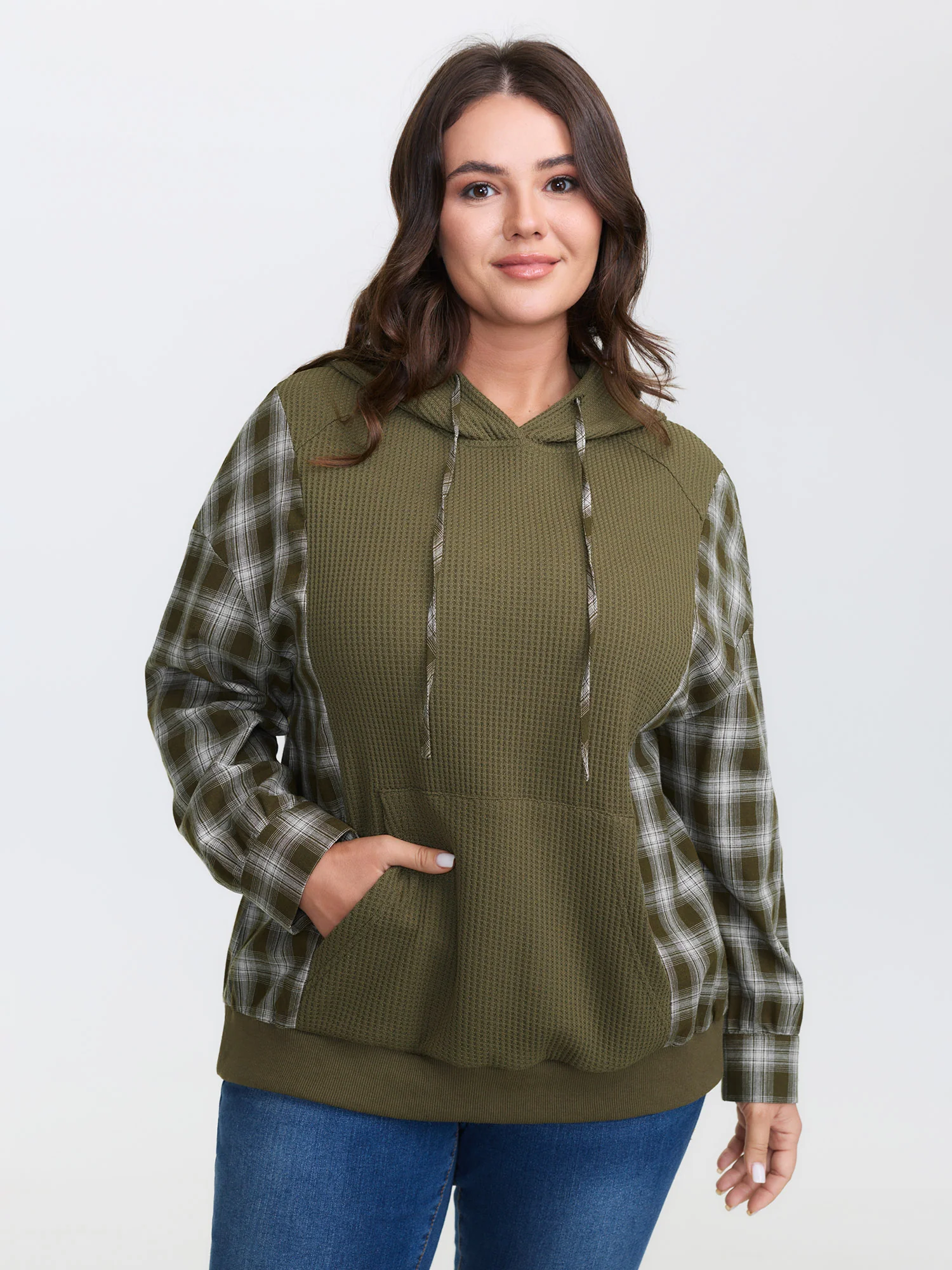 Checkered Spliced Textured Hoodie - Image 4