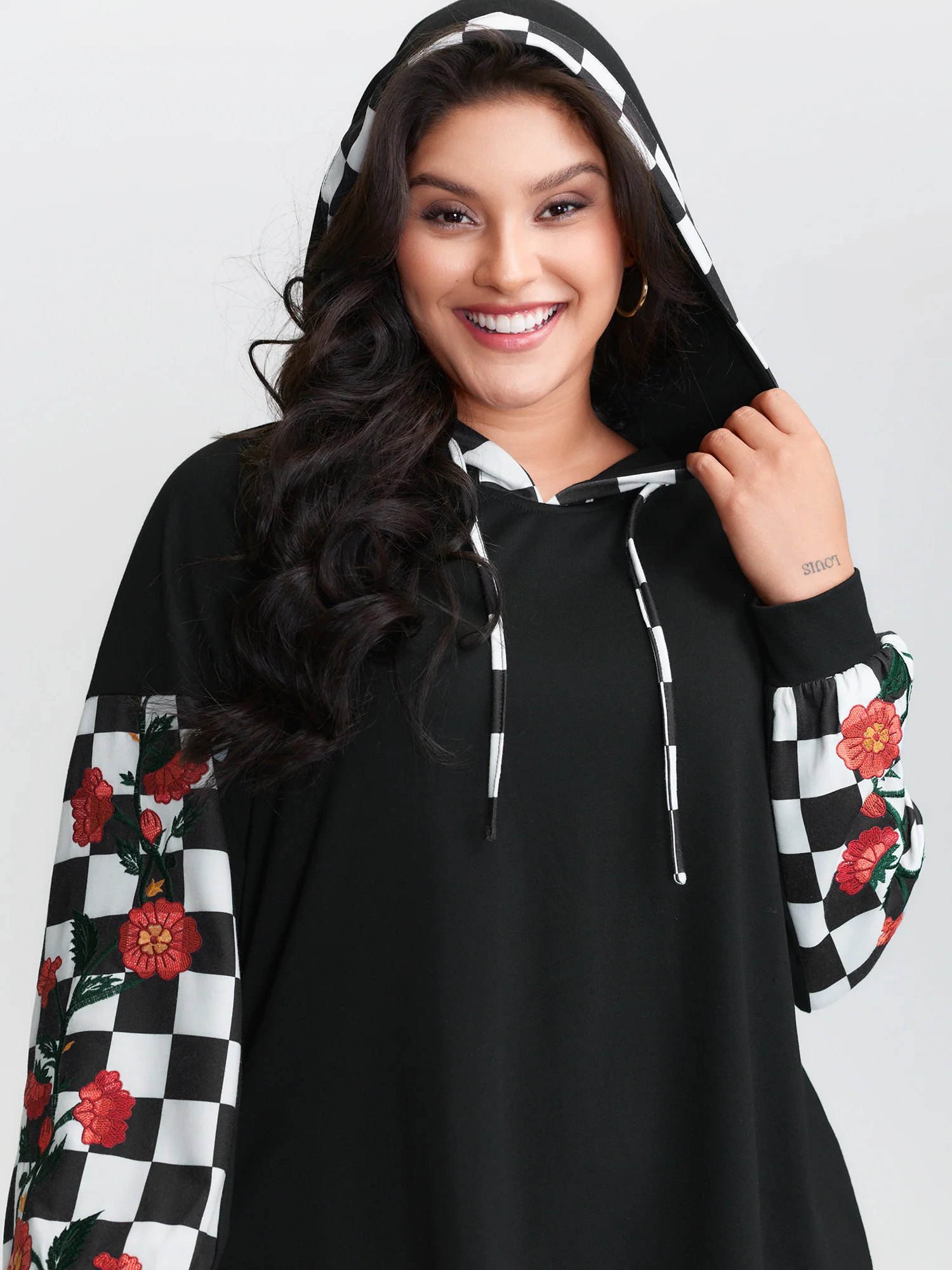 Checkered Stretchy Color Contrast Hoodie - Image 2