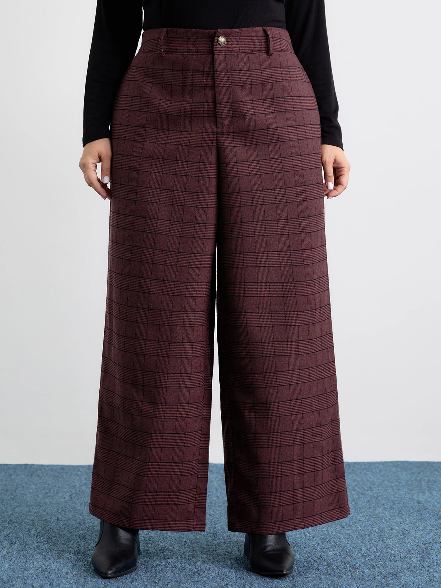 Checkered Stretchy Waist Pants - Image 2