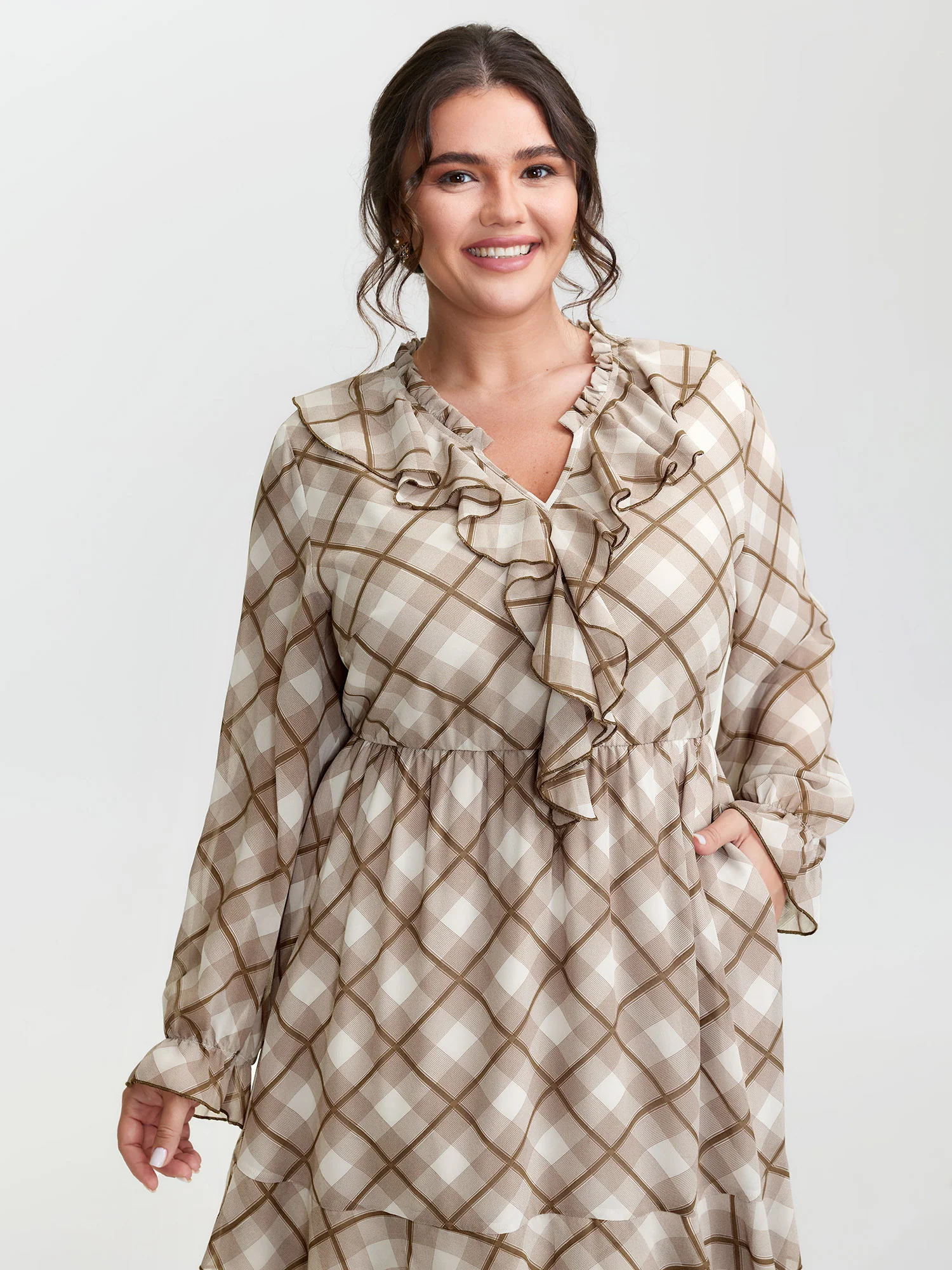 Checkered Stretchy Waist Ruffled Maxi Dress - Image 2