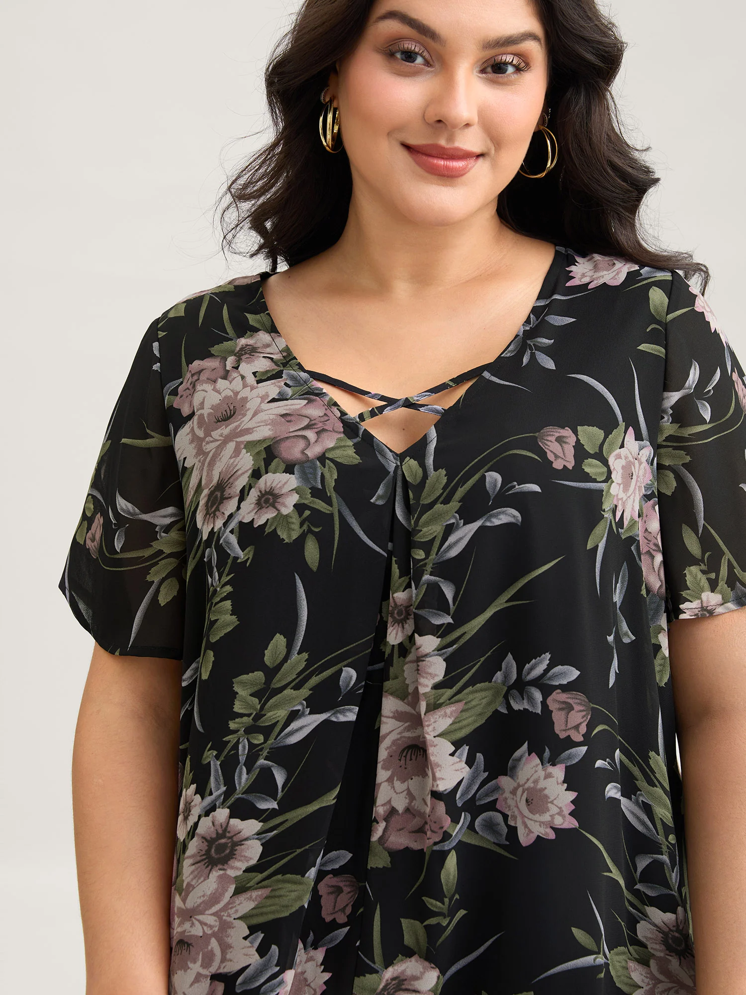 Chiffon Floral Crisscross Hanky Hem Blouse - Image 2