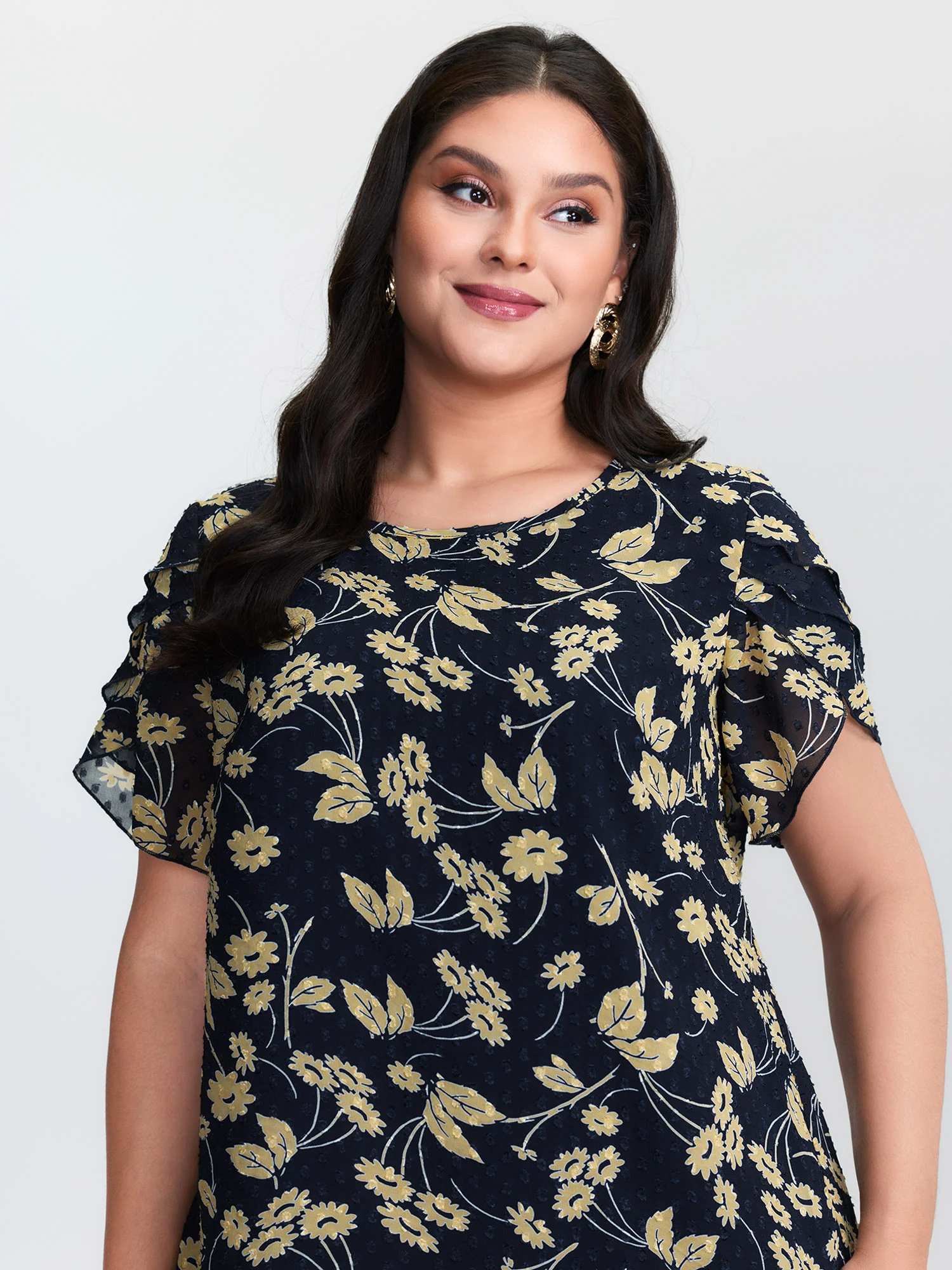 Chiffon Textured Floral Print Puff Sleeve Blouse - Image 2