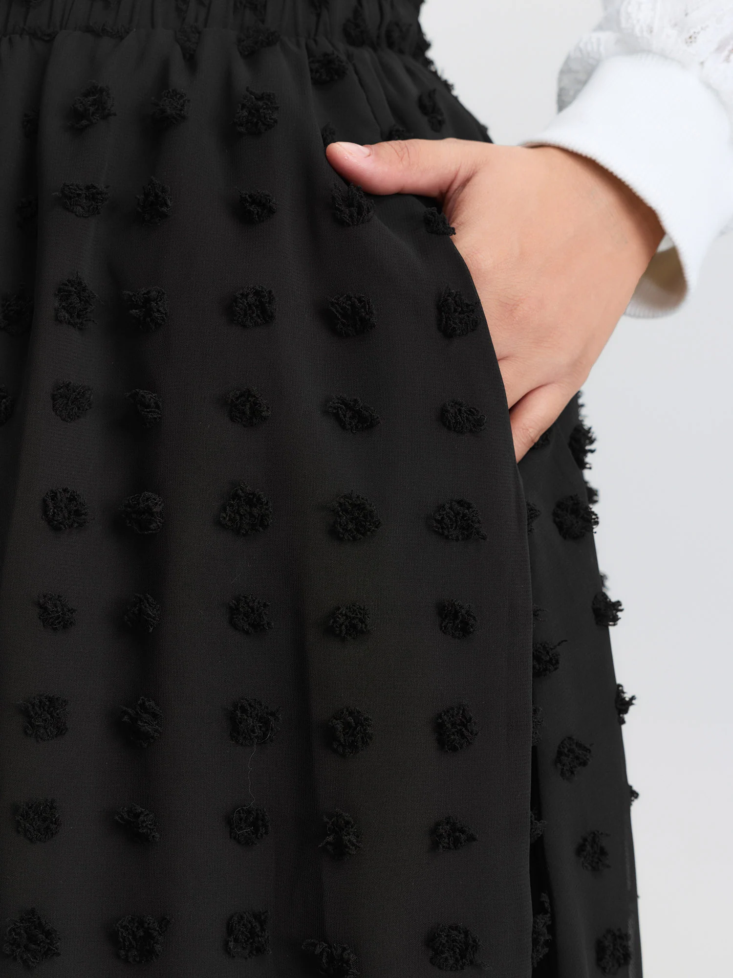 Chiffon Textured Stretchy Waist Maxi Skirt - Image 3