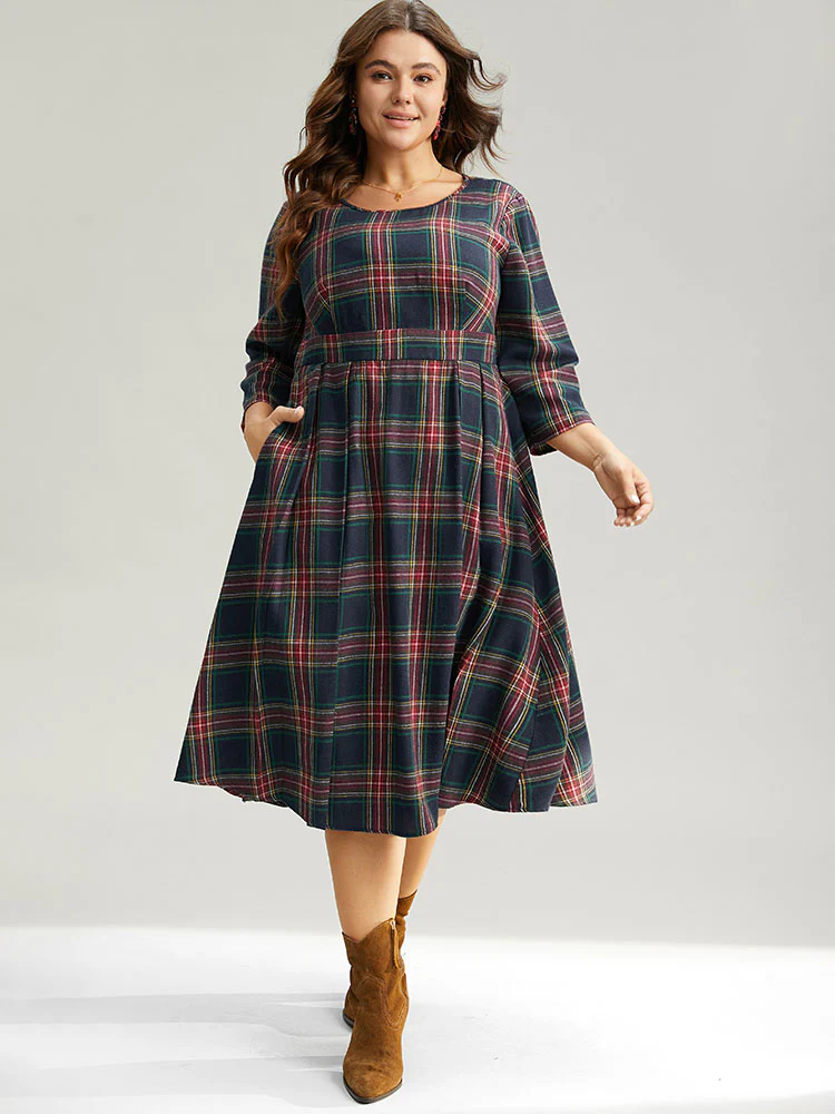 Christmas Plaid Pocket Elastic Waist Midi Dress - Image 2