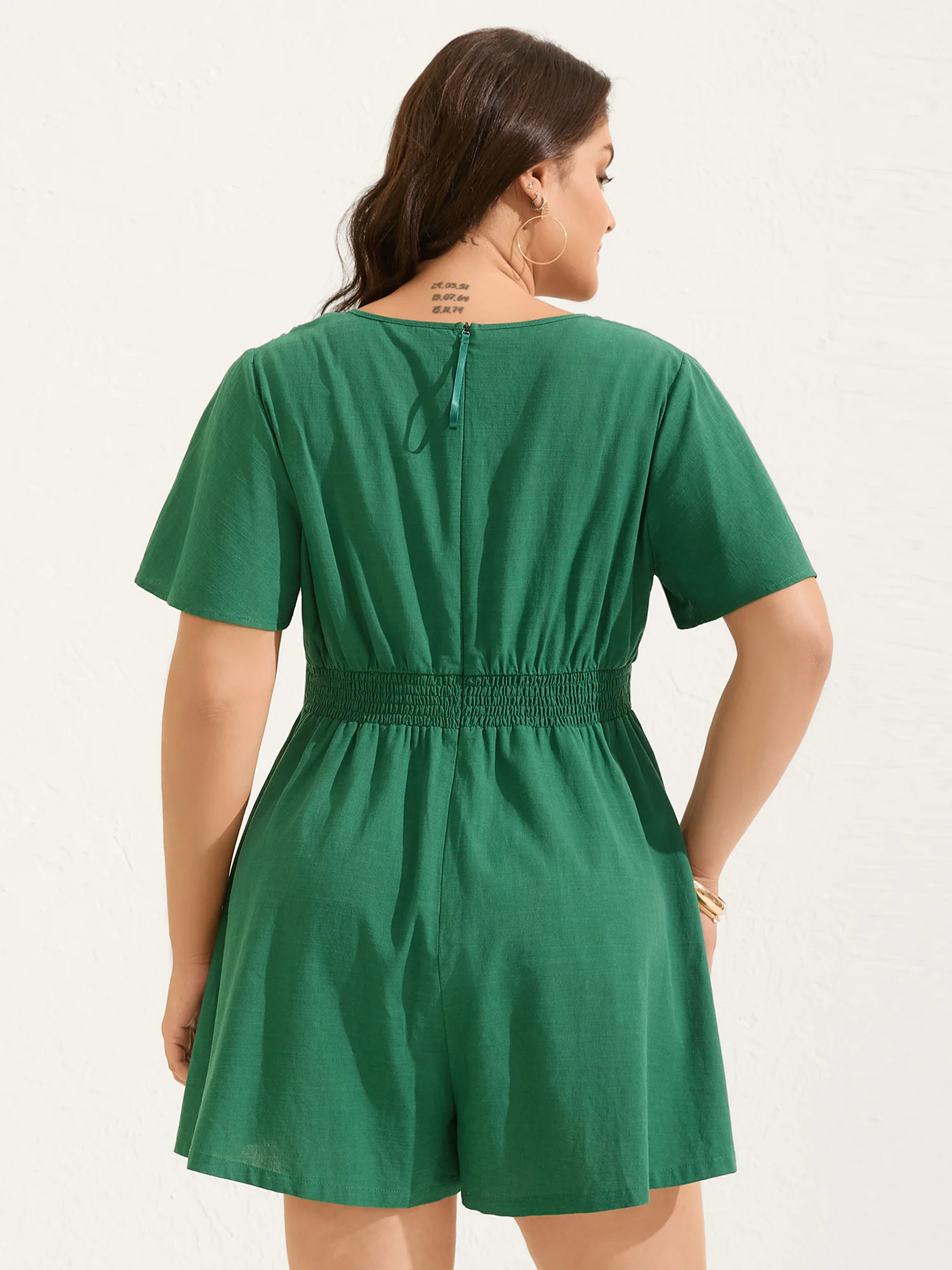 Cinched-Waist V-Neck Solid Romper - Image 4