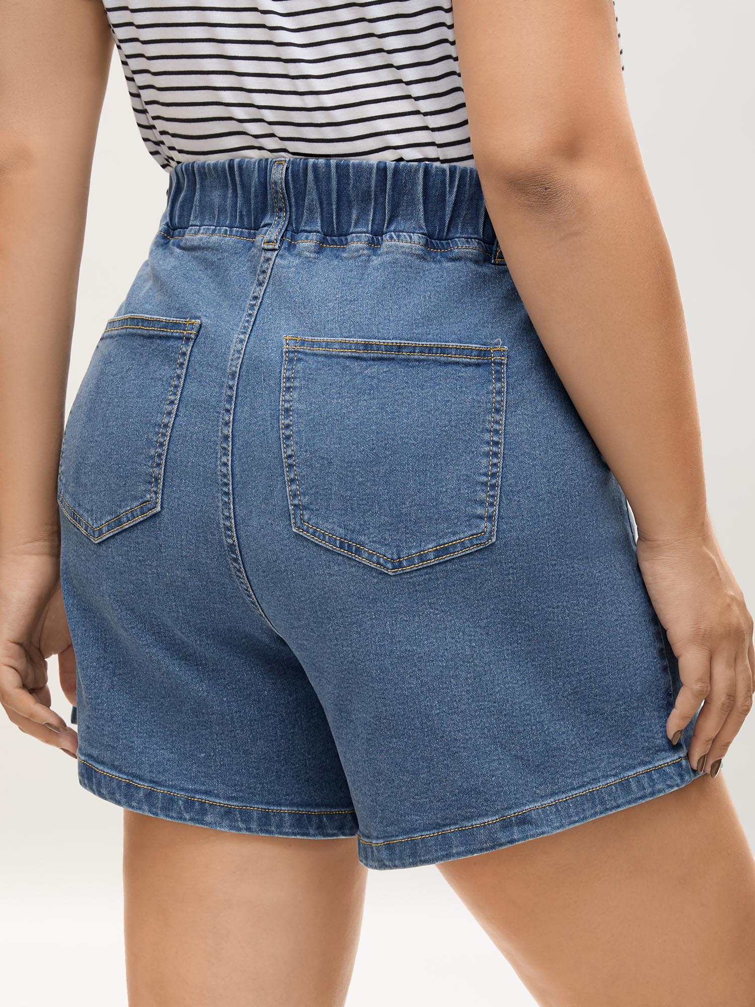 Pull-On Stretchy Waist Straight-Leg Denim Shorts - Image 2