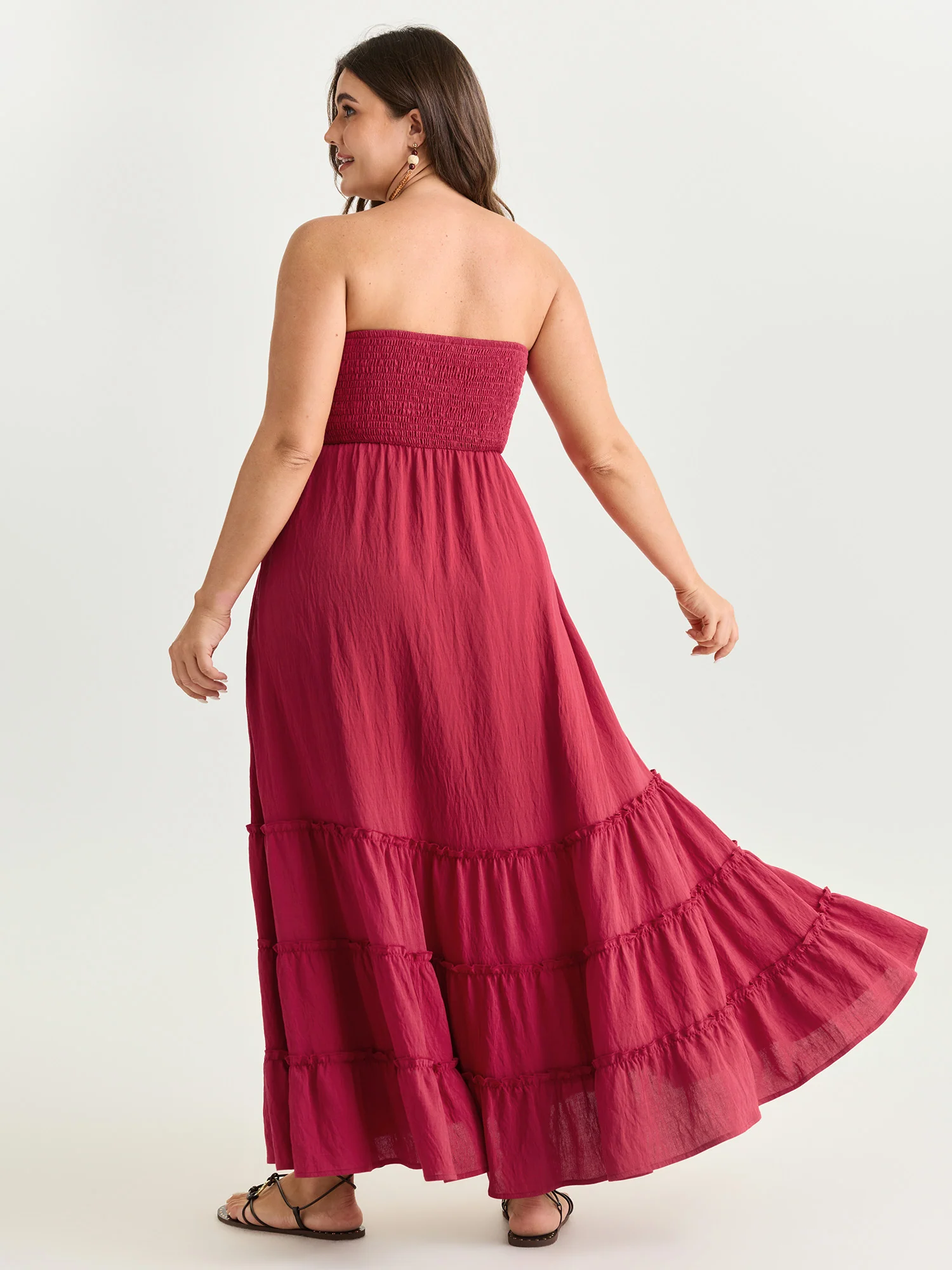 Classic Plain Shirred Bodice Tiered Maxi Dress - Image 4