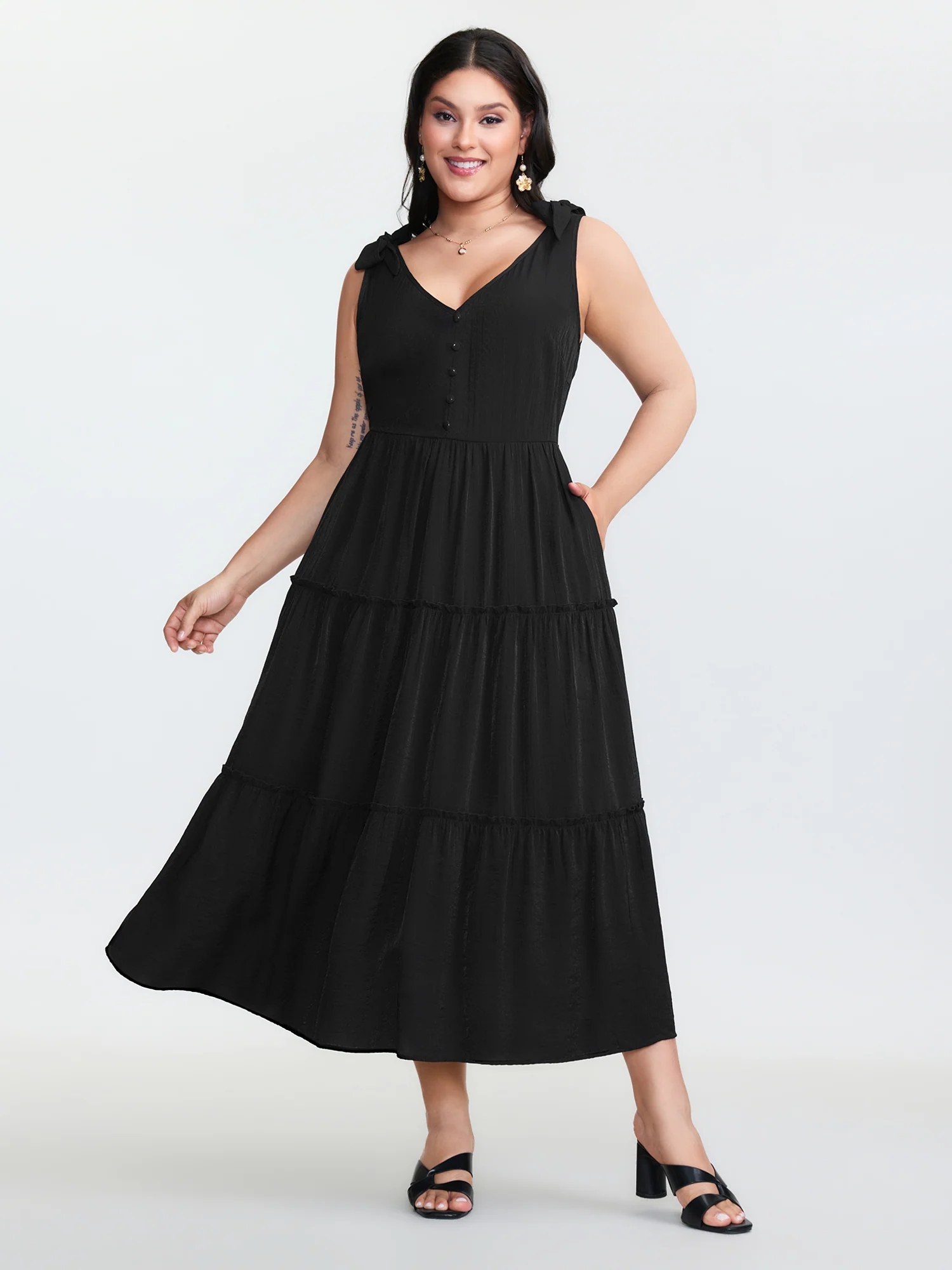 Classic Shoulder-Tie Tiered Maxi Dress - Image 3