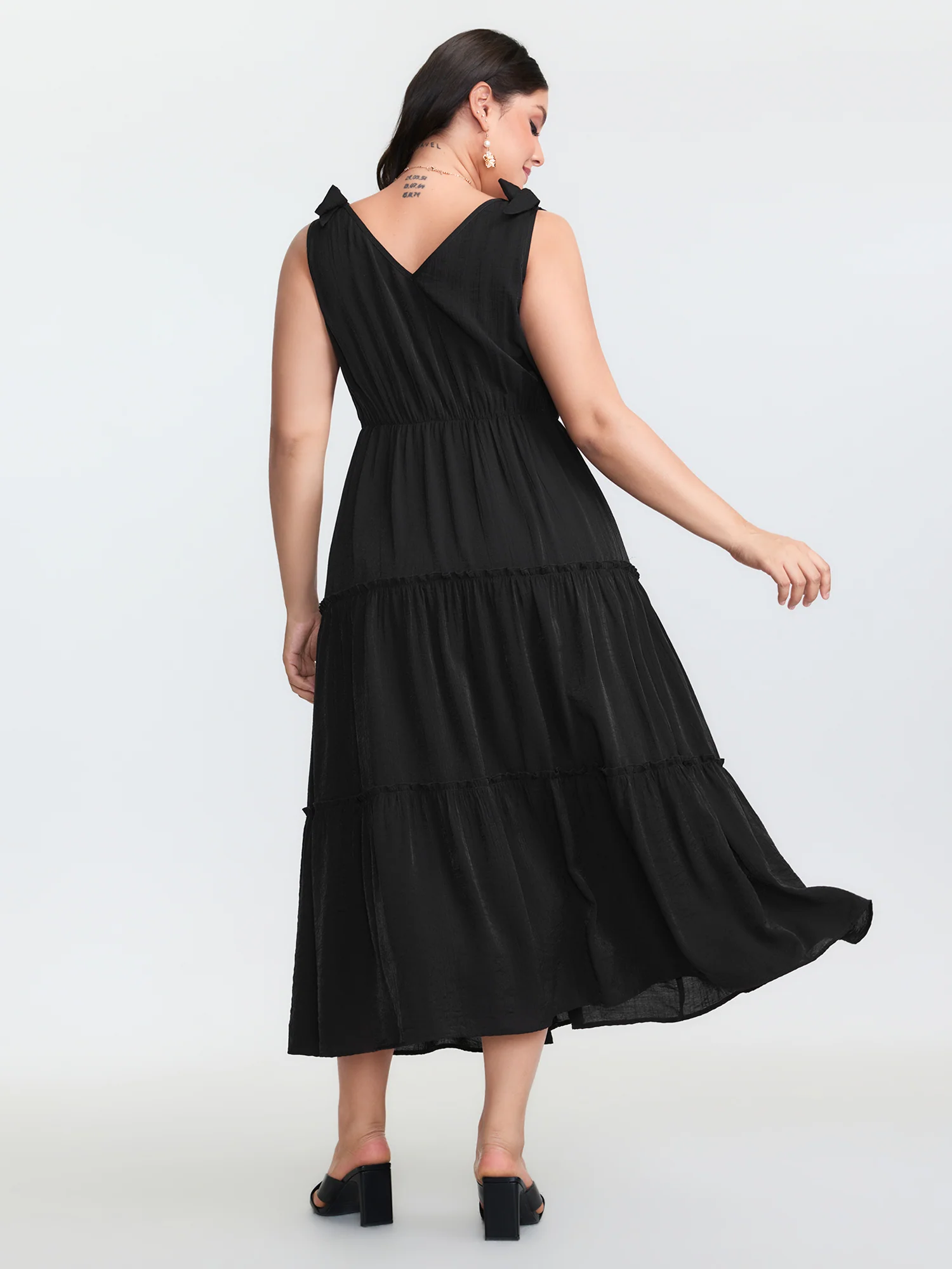 Classic Shoulder-Tie Tiered Maxi Dress - Image 4