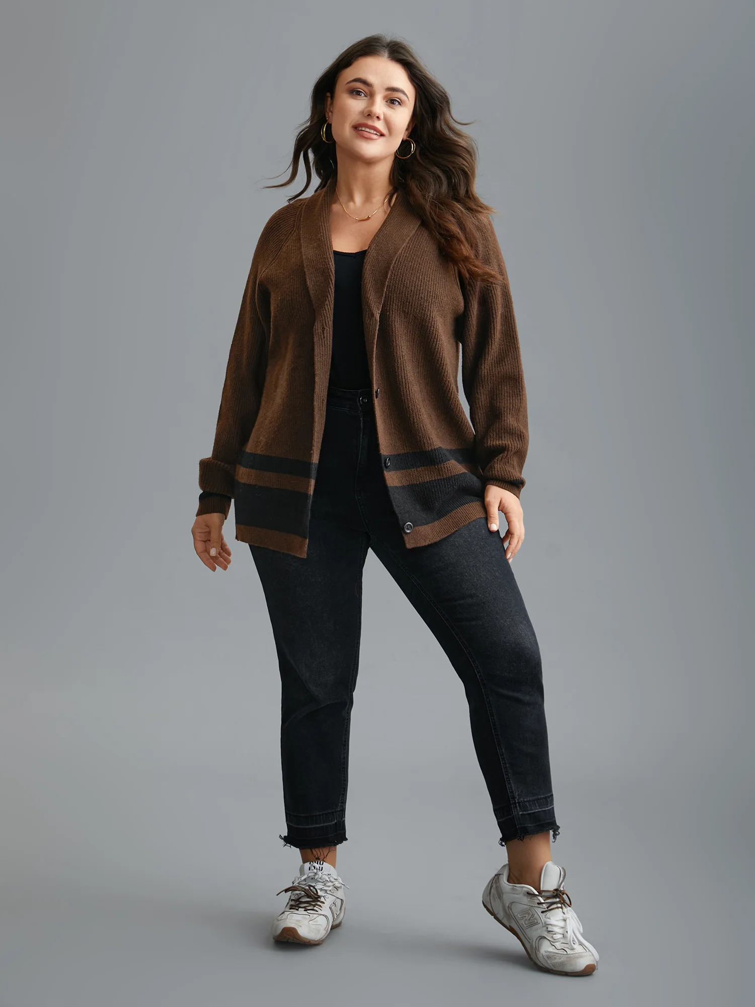 Collared Button Front Striped Hem Knit Cardigan - Image 3
