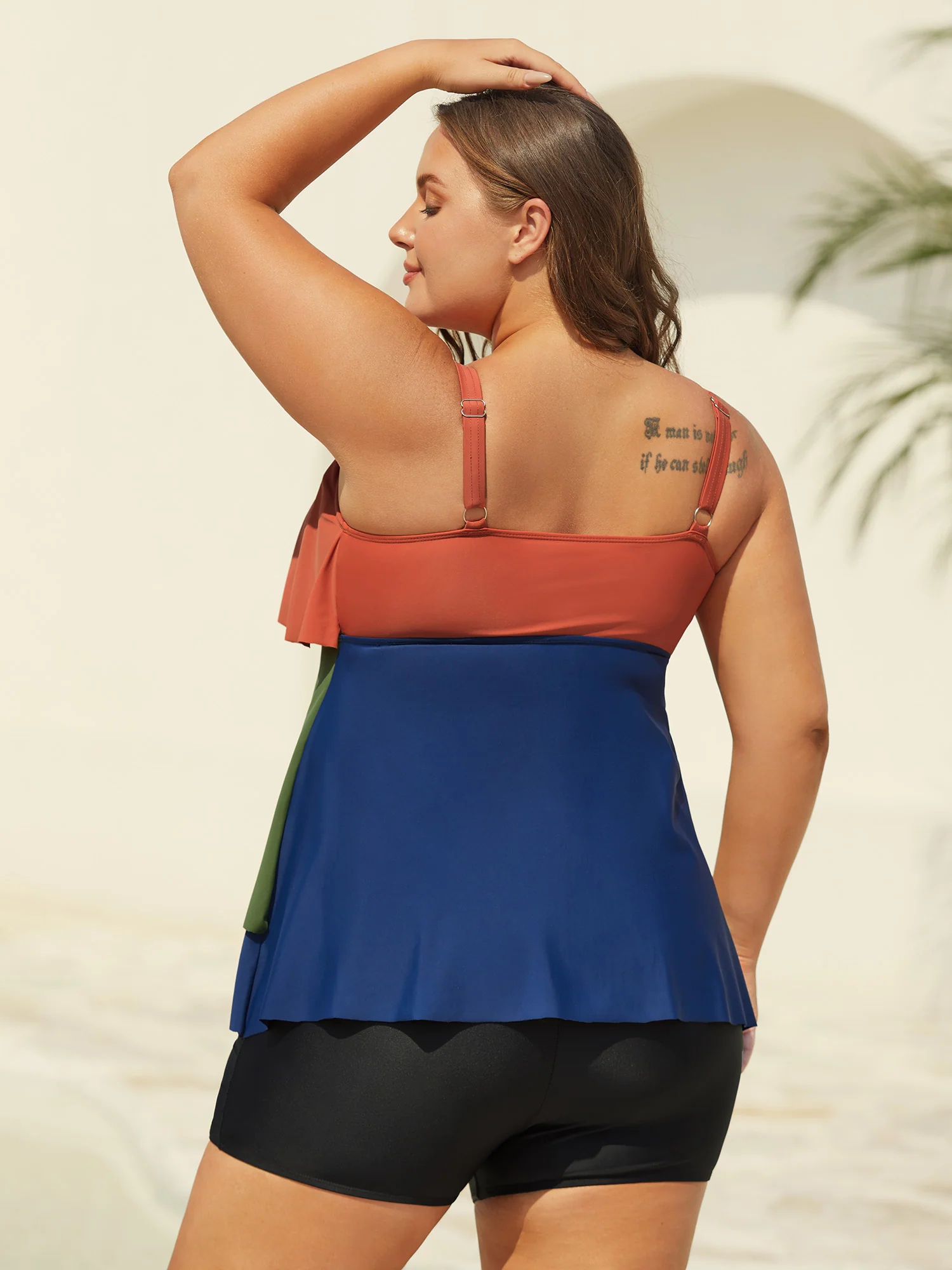 Color Block Asymmetrical Hem Swim Top - Image 2