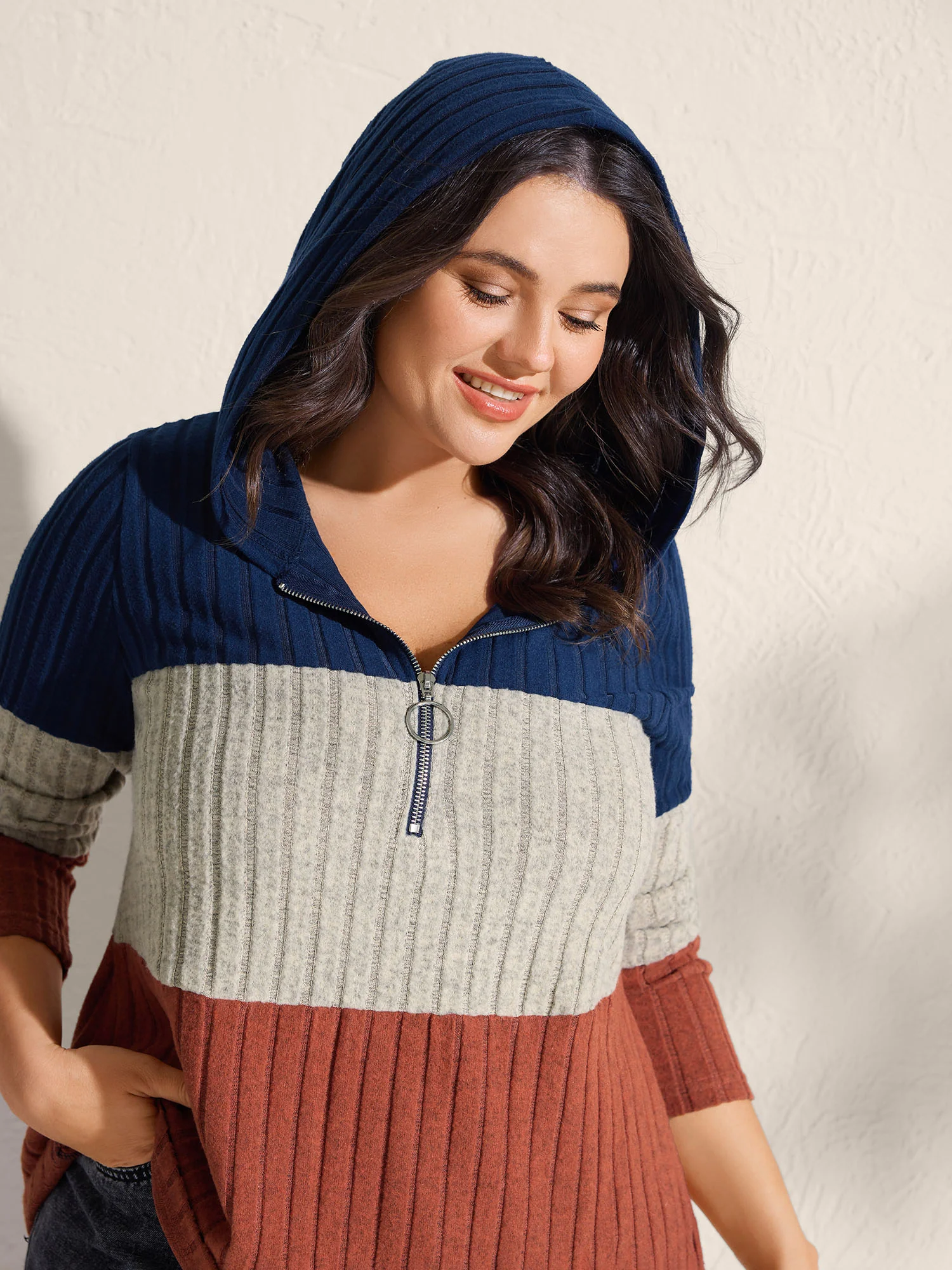 Color Block Half Zipper Ribbed Hoodie - Image 2