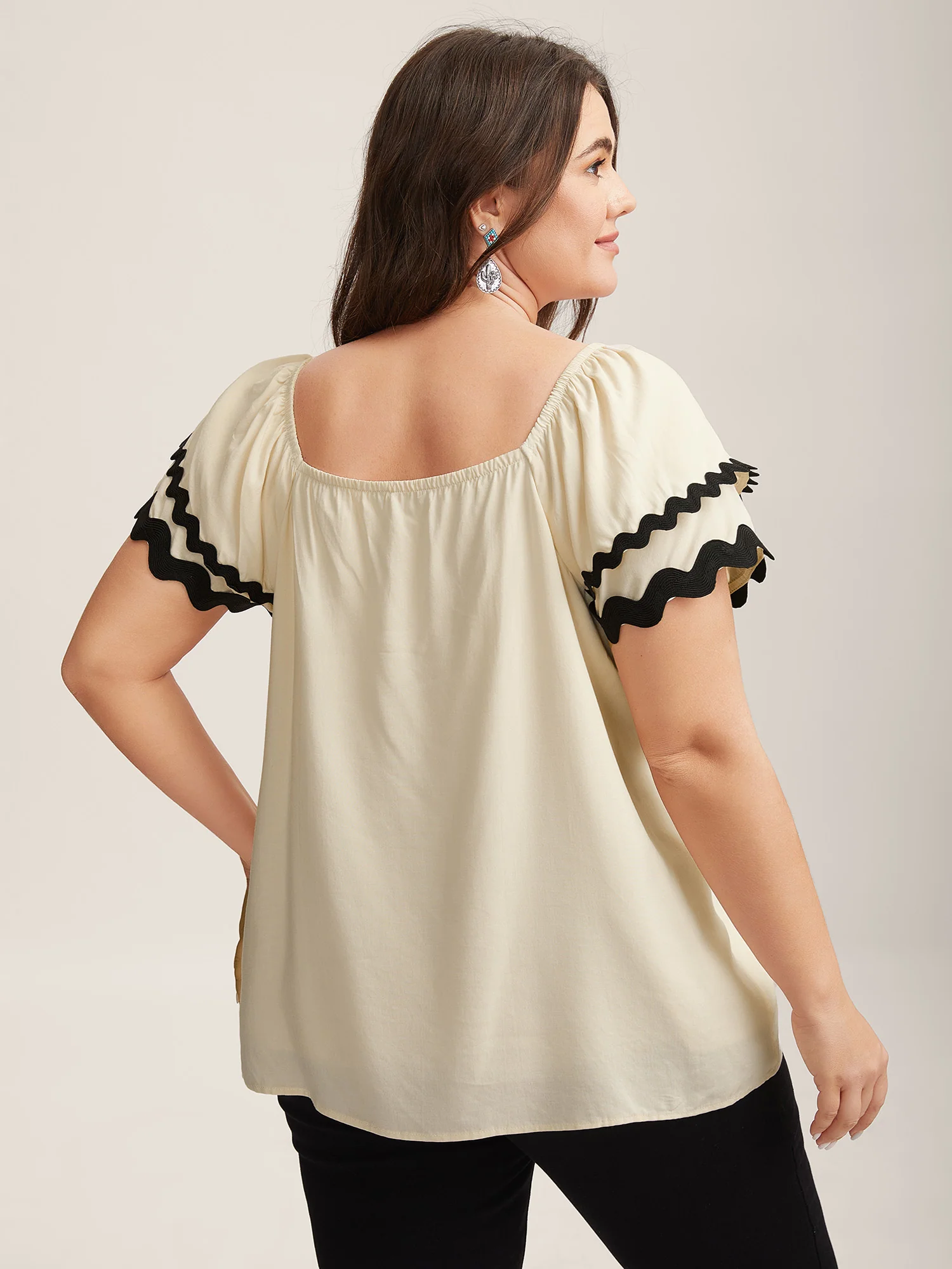 Color Block Layered Sleeve Blouse - Image 4