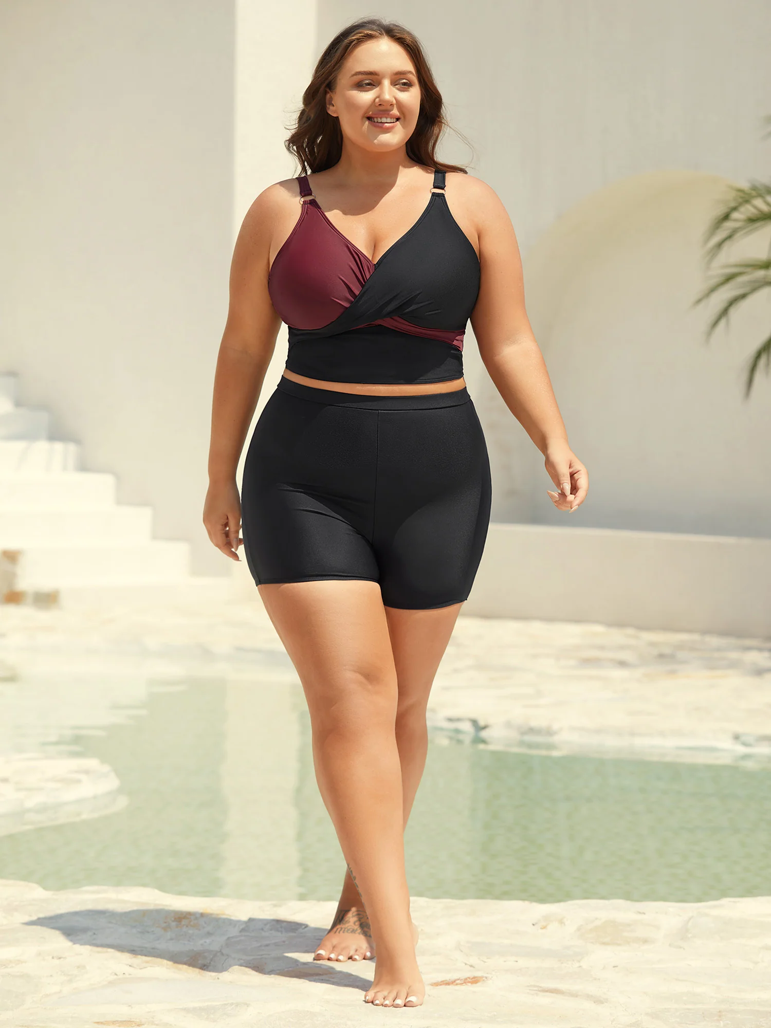 Color Block Twist Front Ruched Swim Top - Image 4