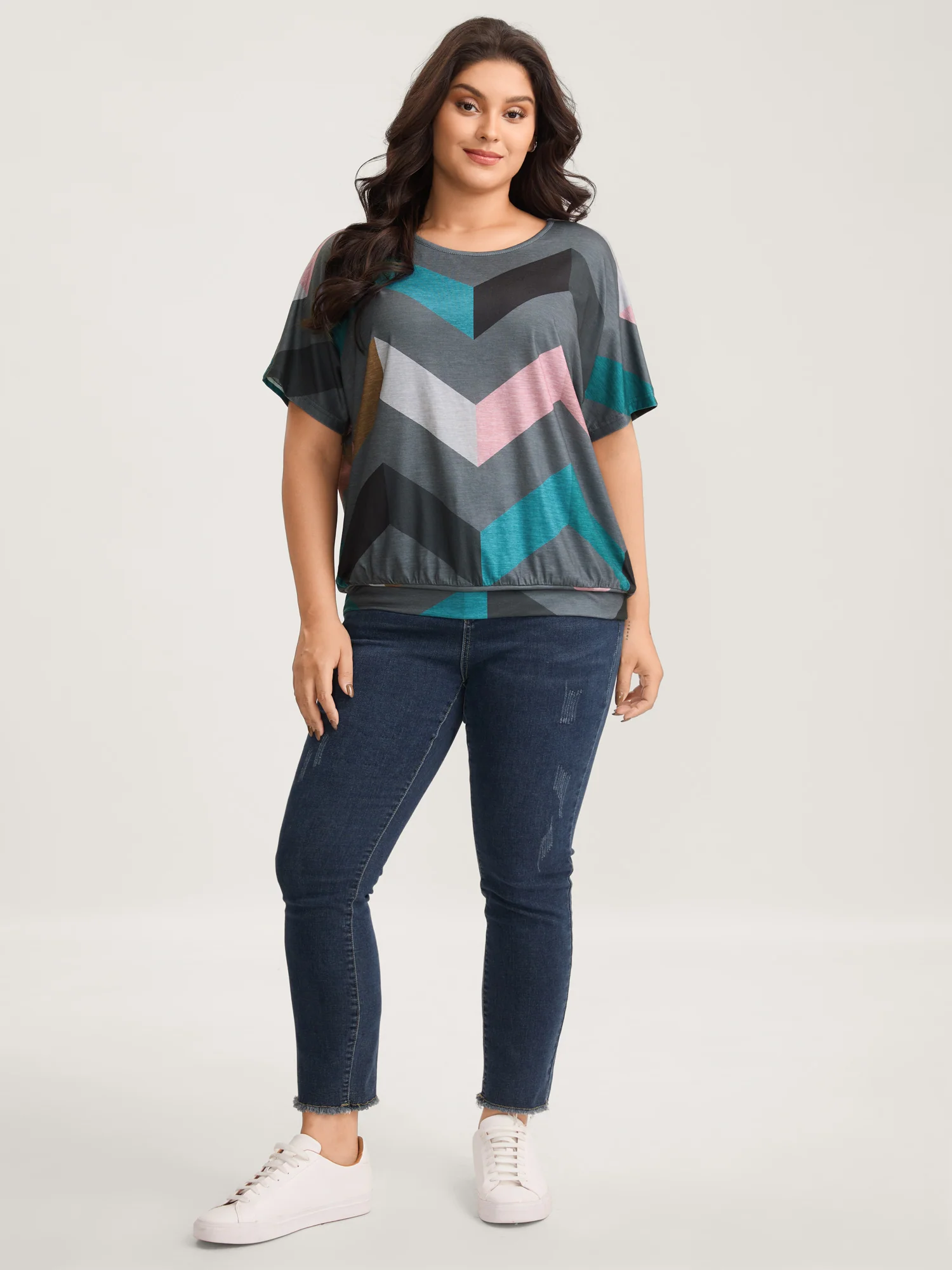 Color Block Wavy Print T-Shirt - Image 10
