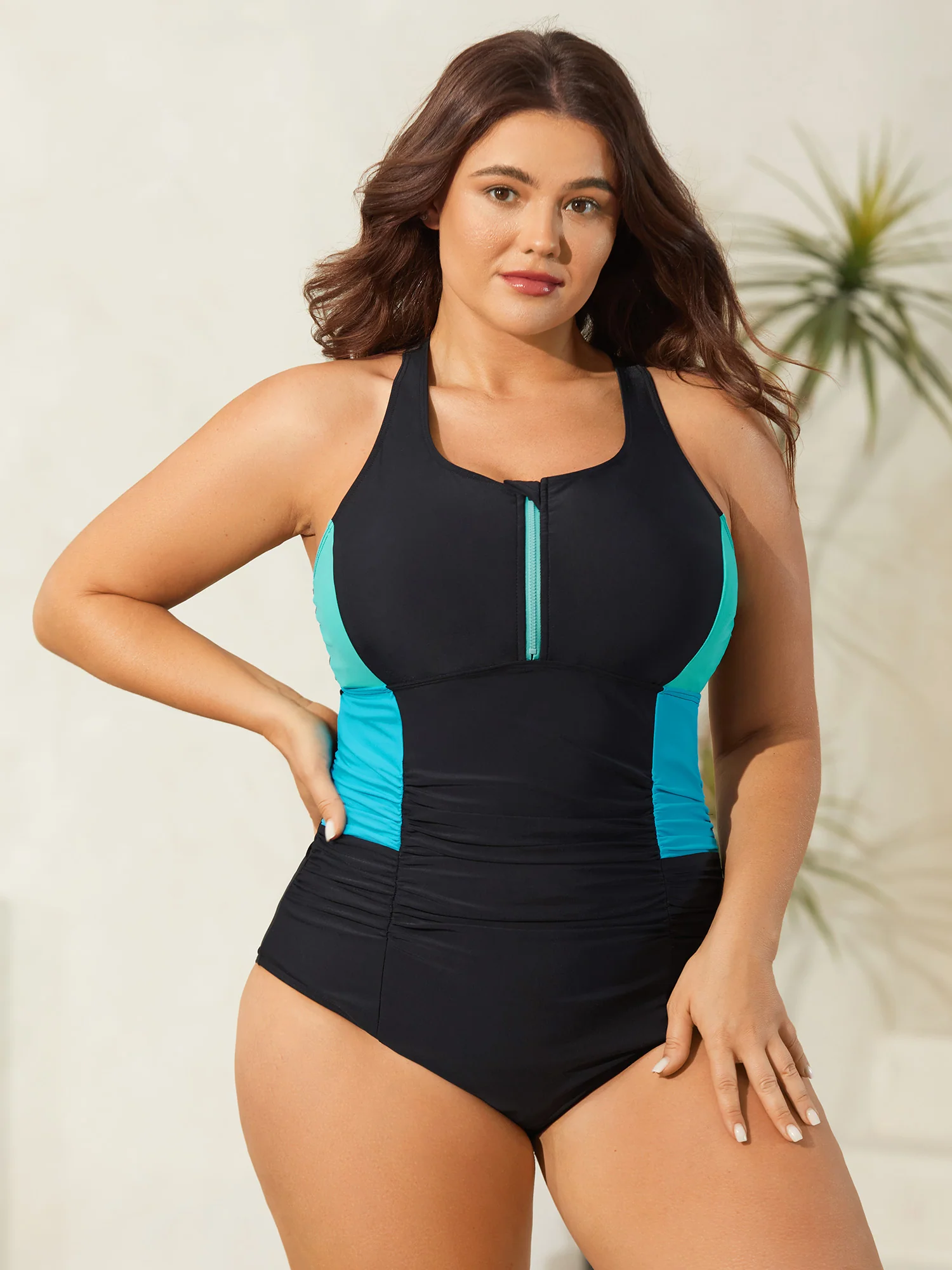 Color Block Zipper Front One-Piece Swimsuit - Image 2