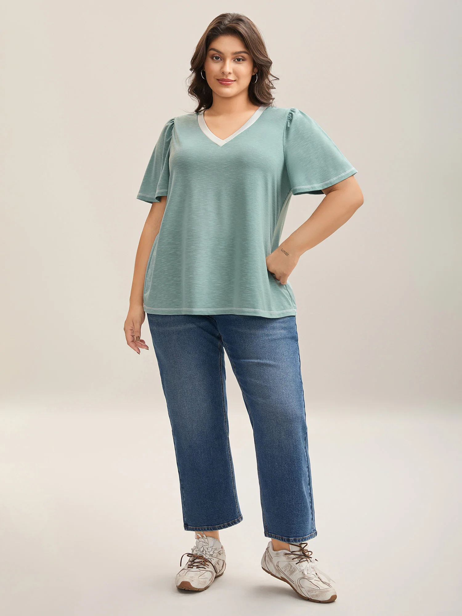 Color Contrast Bamboo Textured T-Shirt - Image 3