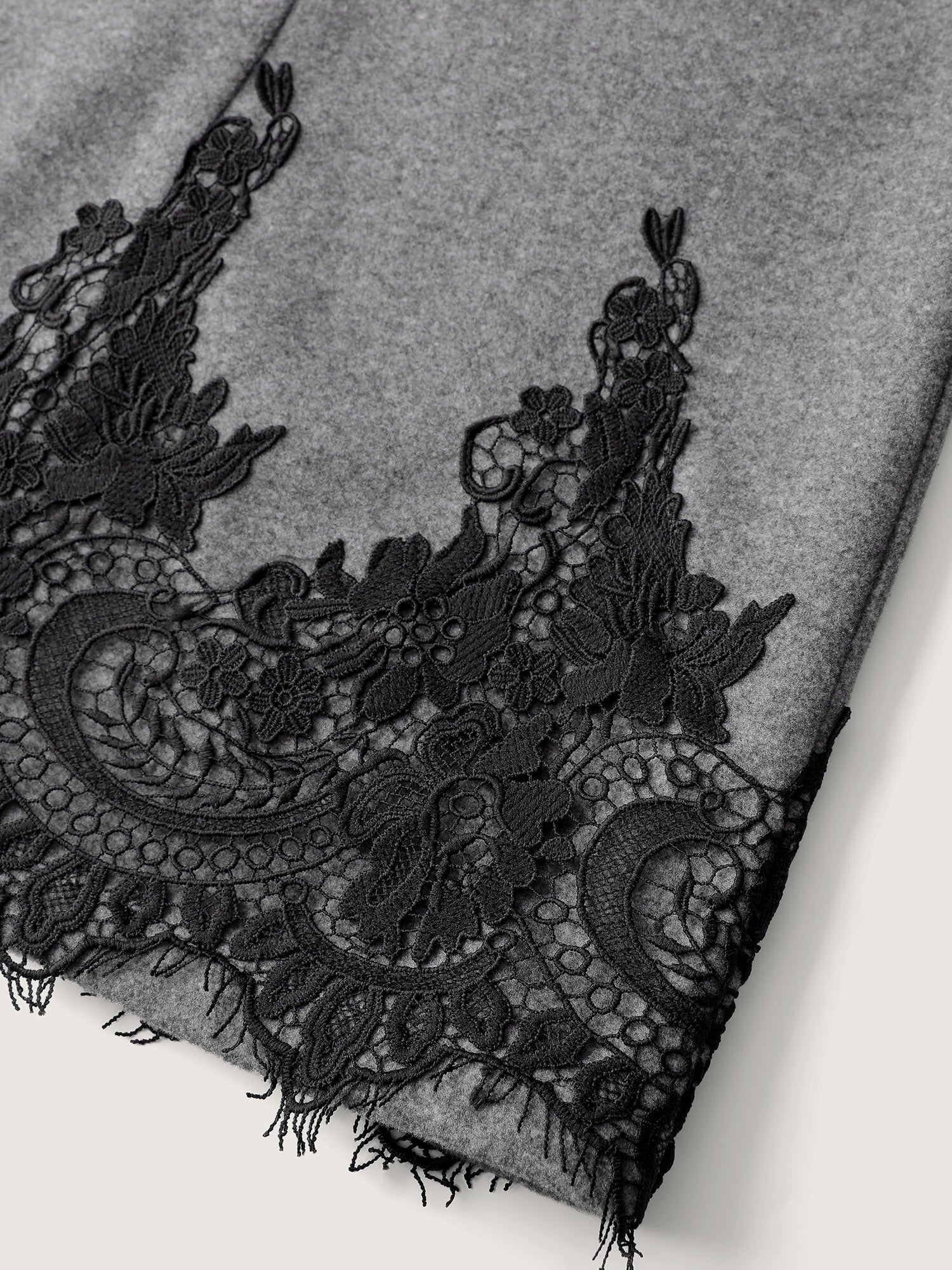 Color Contrast Belted Lace Coat - Image 8