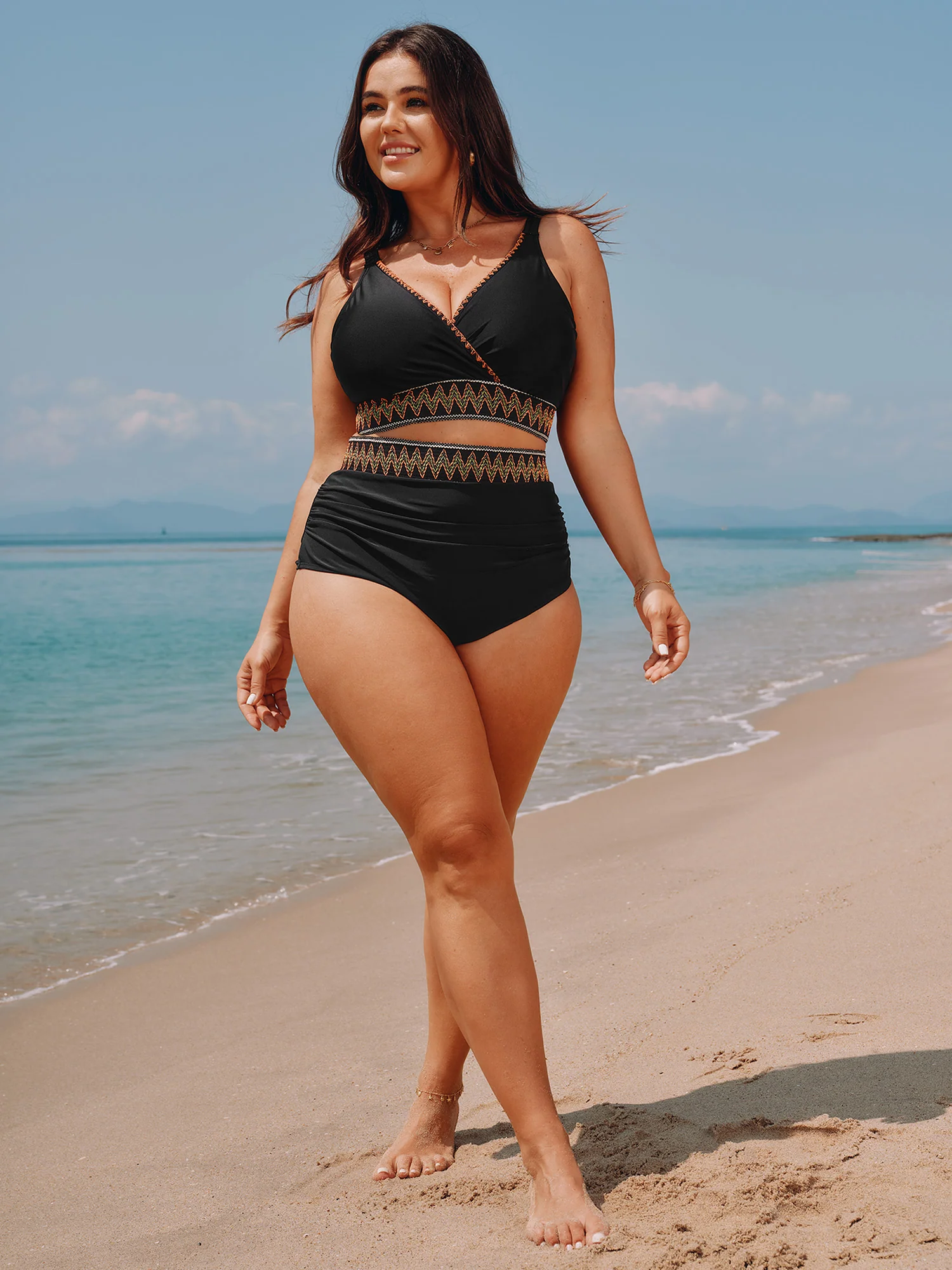 Color Contrast Edges Surplice Neck Bikini Top - Image 2
