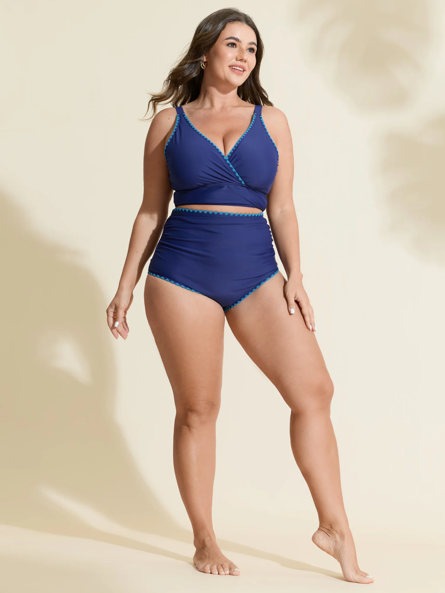 Color Contrast Embroidered Edge Bikini Bottoms - Image 9