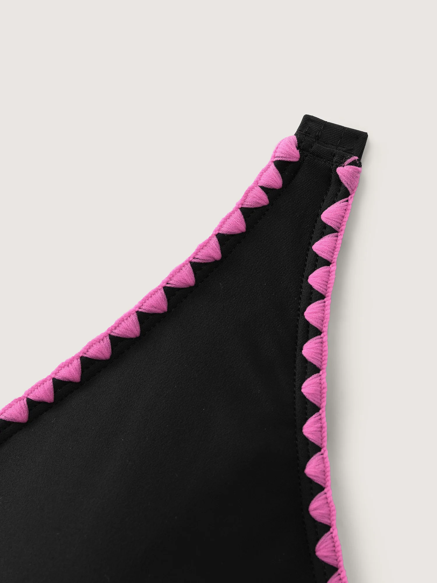 Color Contrast Embroidered Edge Bikini Top - Image 5