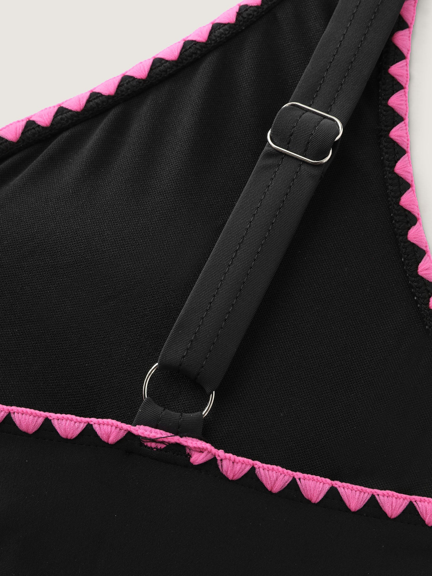 Color Contrast Embroidered Edge Bikini Top - Image 6