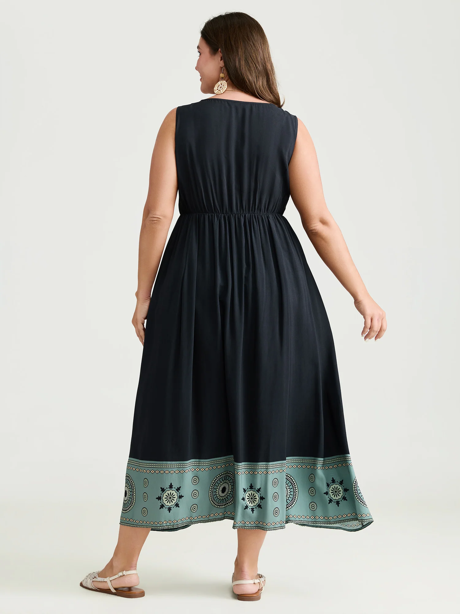 Color Contrast Floral Hem Sleeveless Midi Dress - Image 4