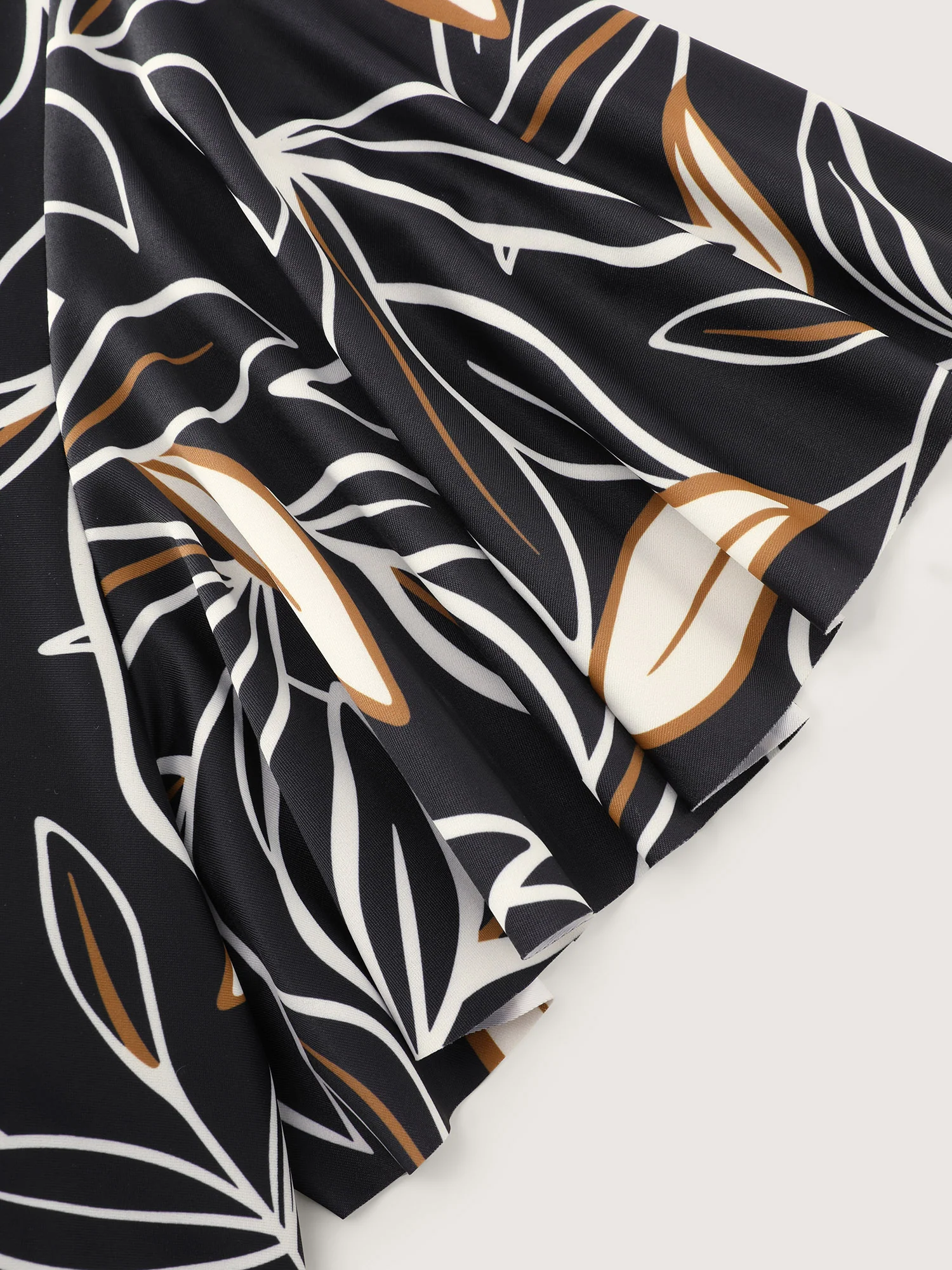 Color Contrast Floral Print One-Piece Swim - Image 6