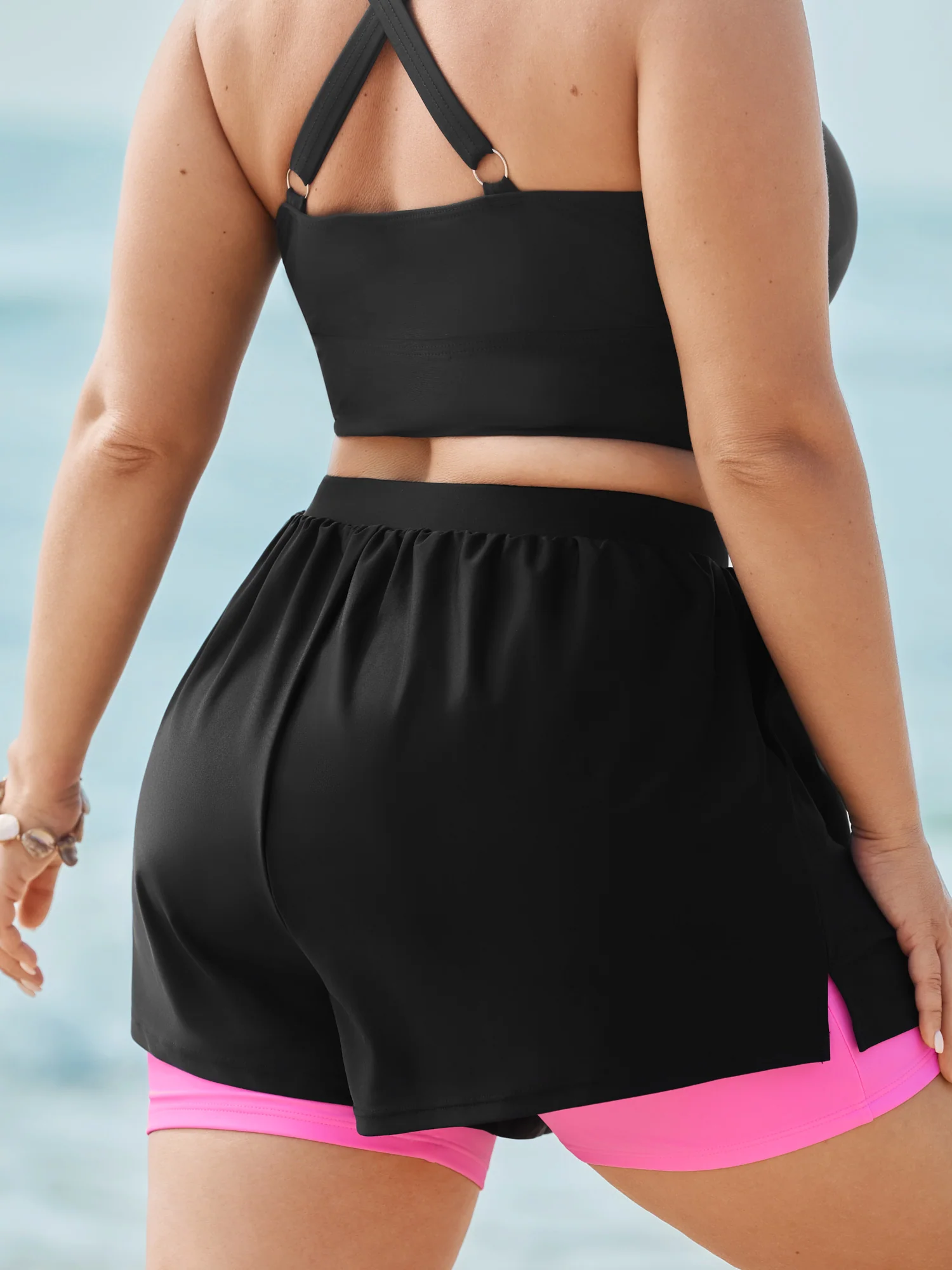 Color Contrast Layered Hem Pockets Swim Shorts - Image 4