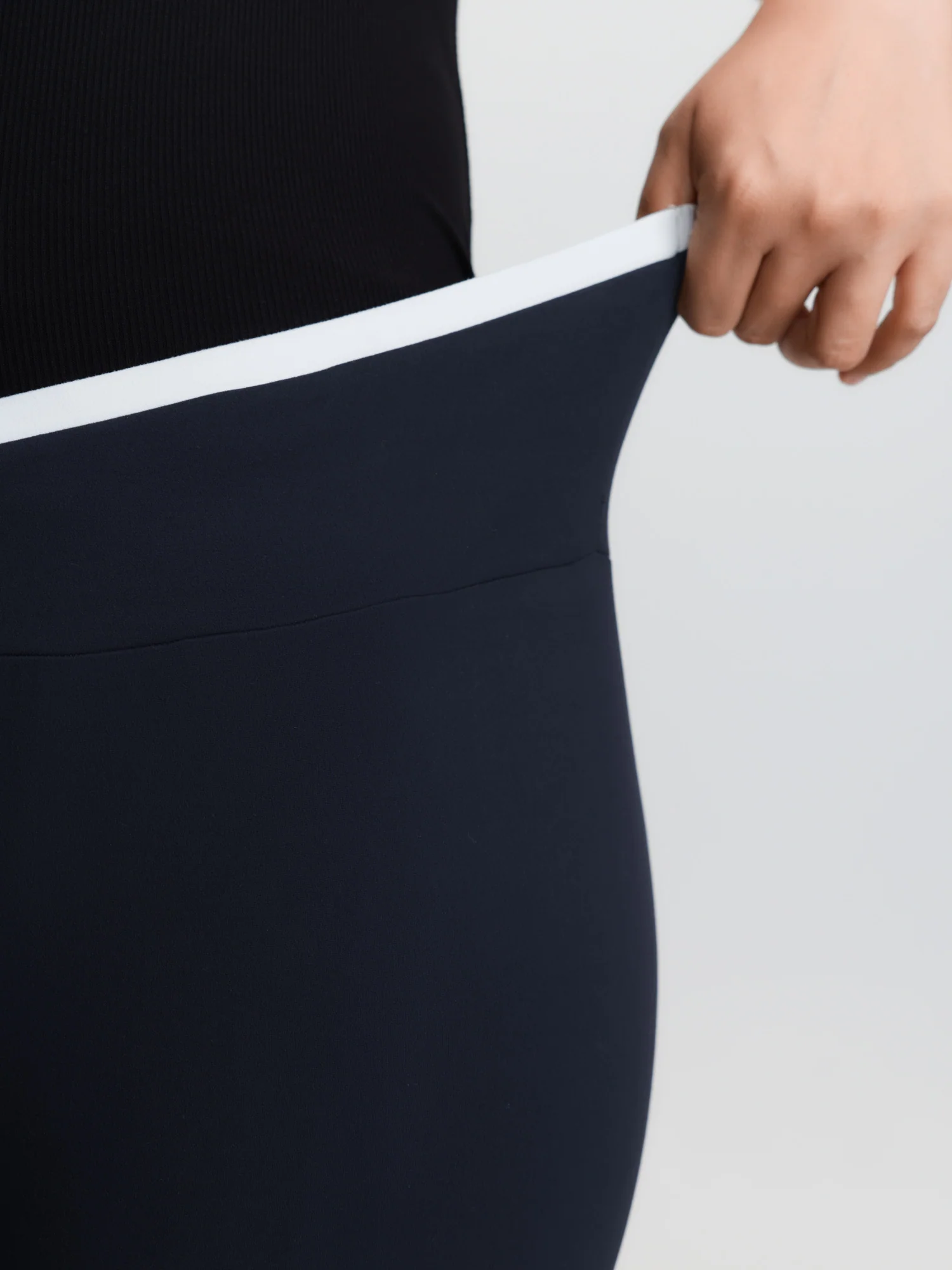 Color Contrast Overlap Waist Leggings - Image 3