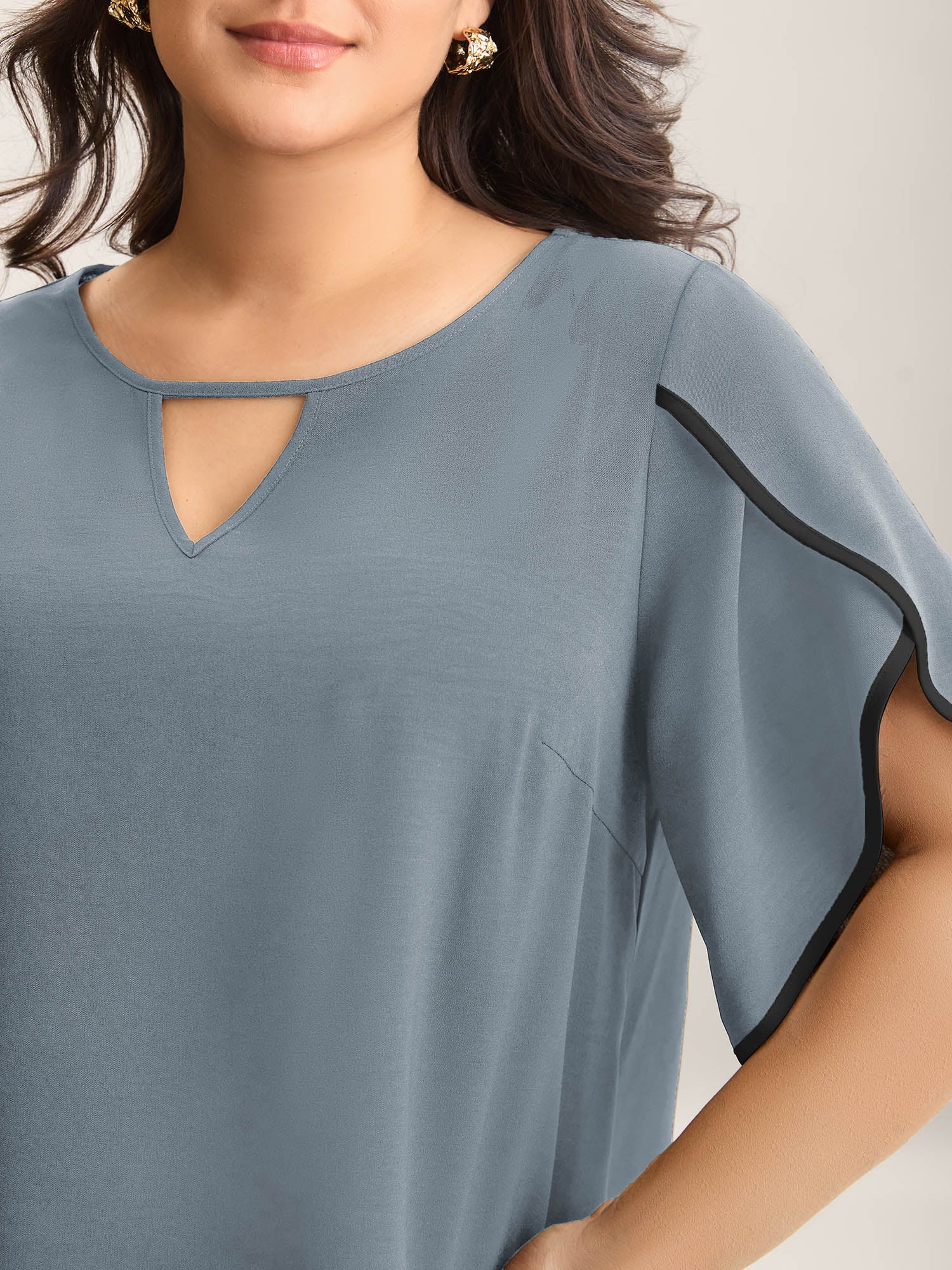 Color Contrast Petal Sleeve Shirt - Image 9