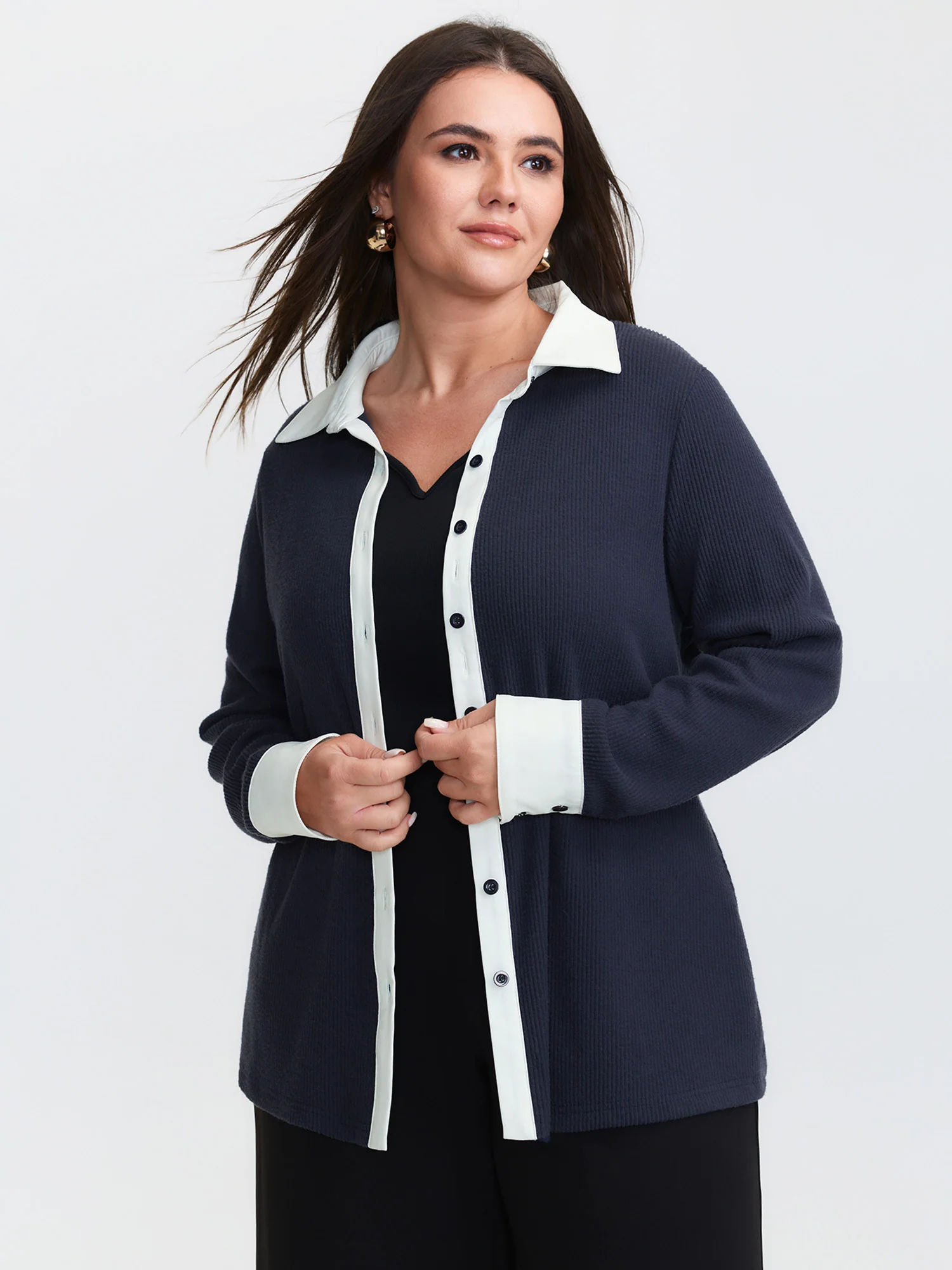 Color Contrast Placket Button T-Shirt - Image 3