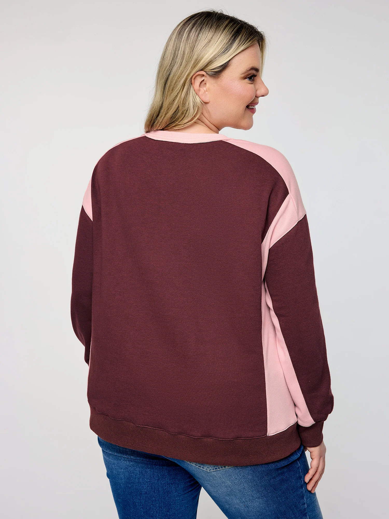 Color Contrast Relaxed-Fit Sweatshirt - Image 4