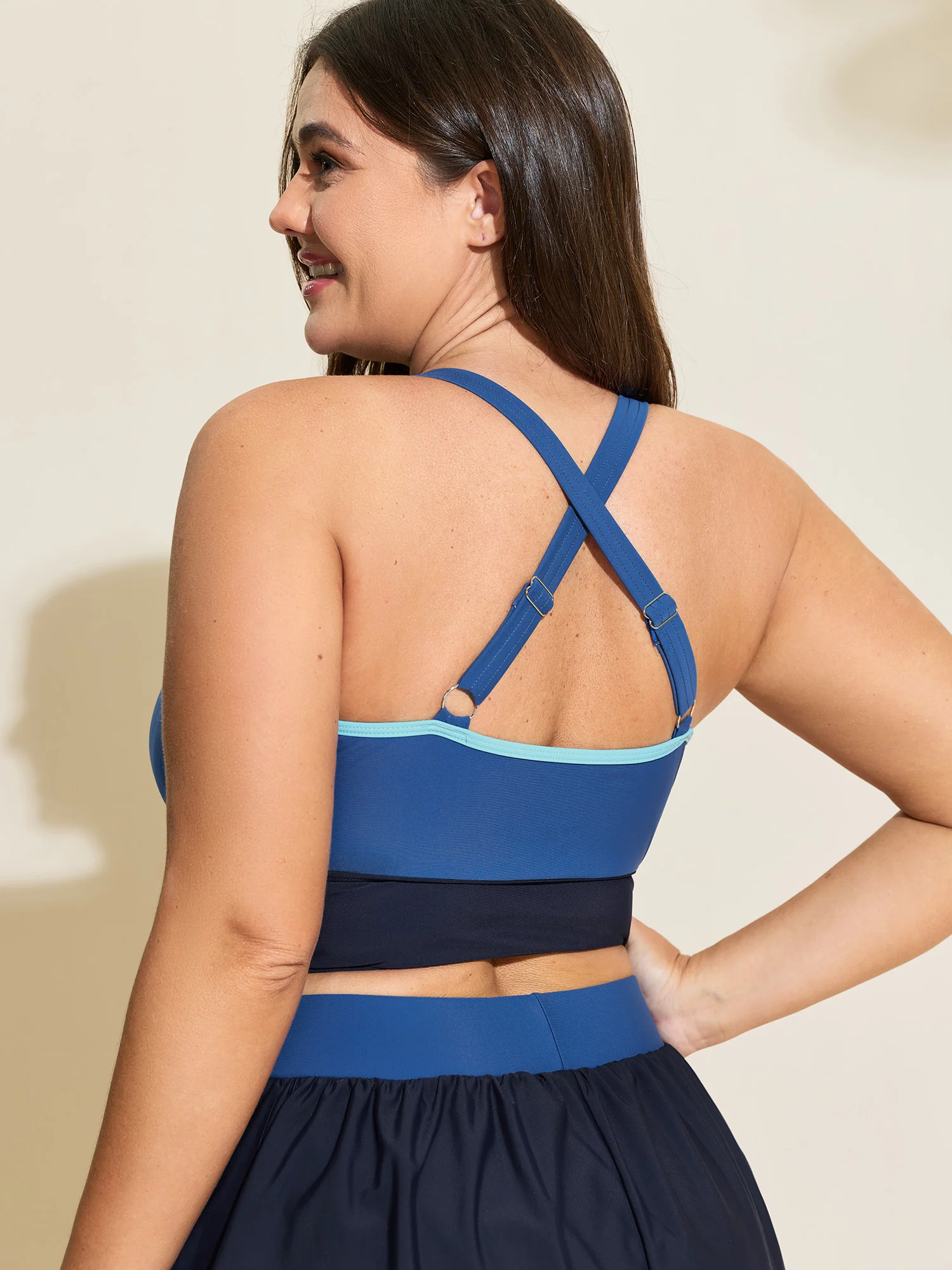 Color Contrast Scoop Neck Swim Top - Image 4