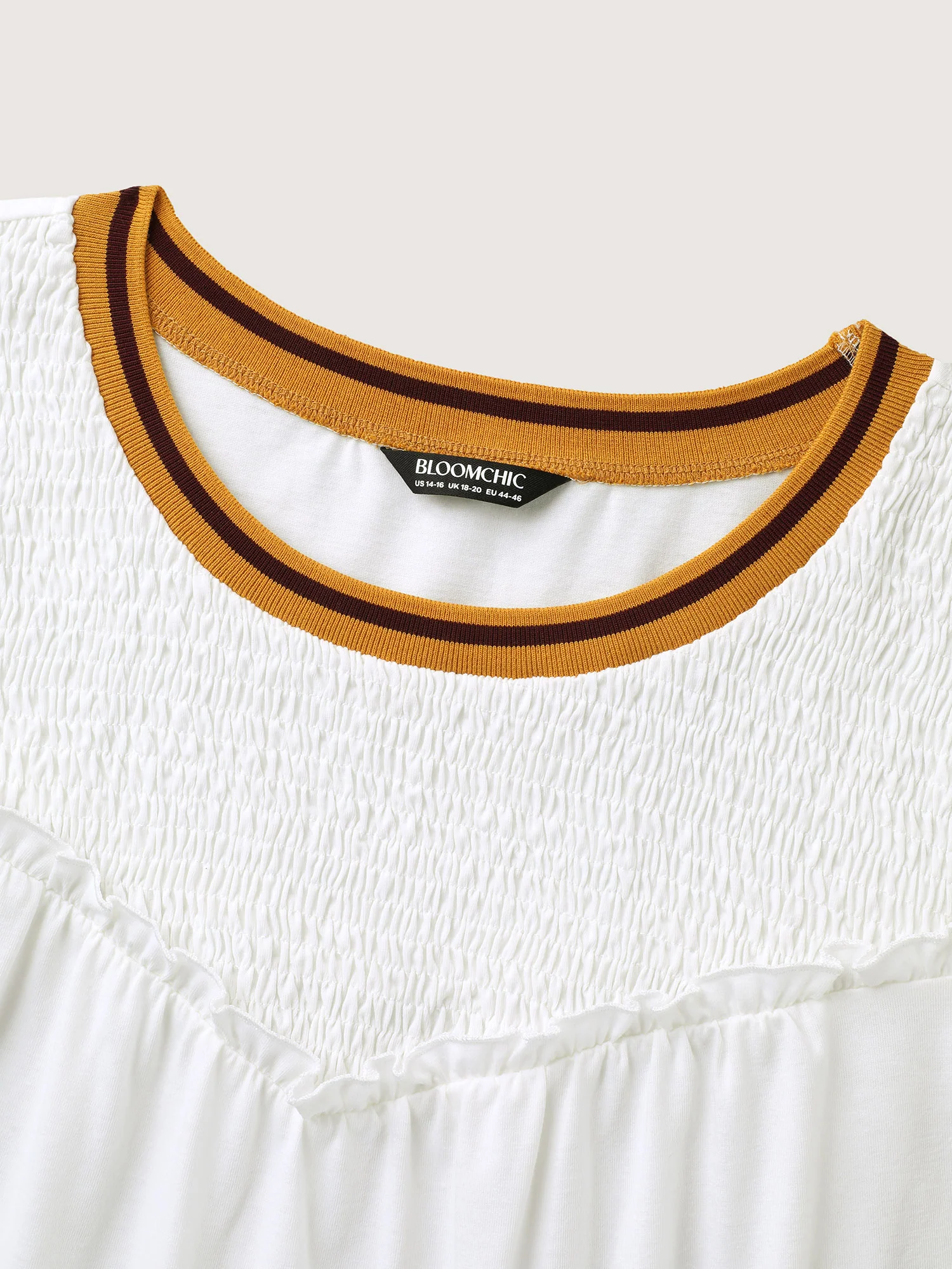 Color Contrast Shirred Flowy Top - Image 5
