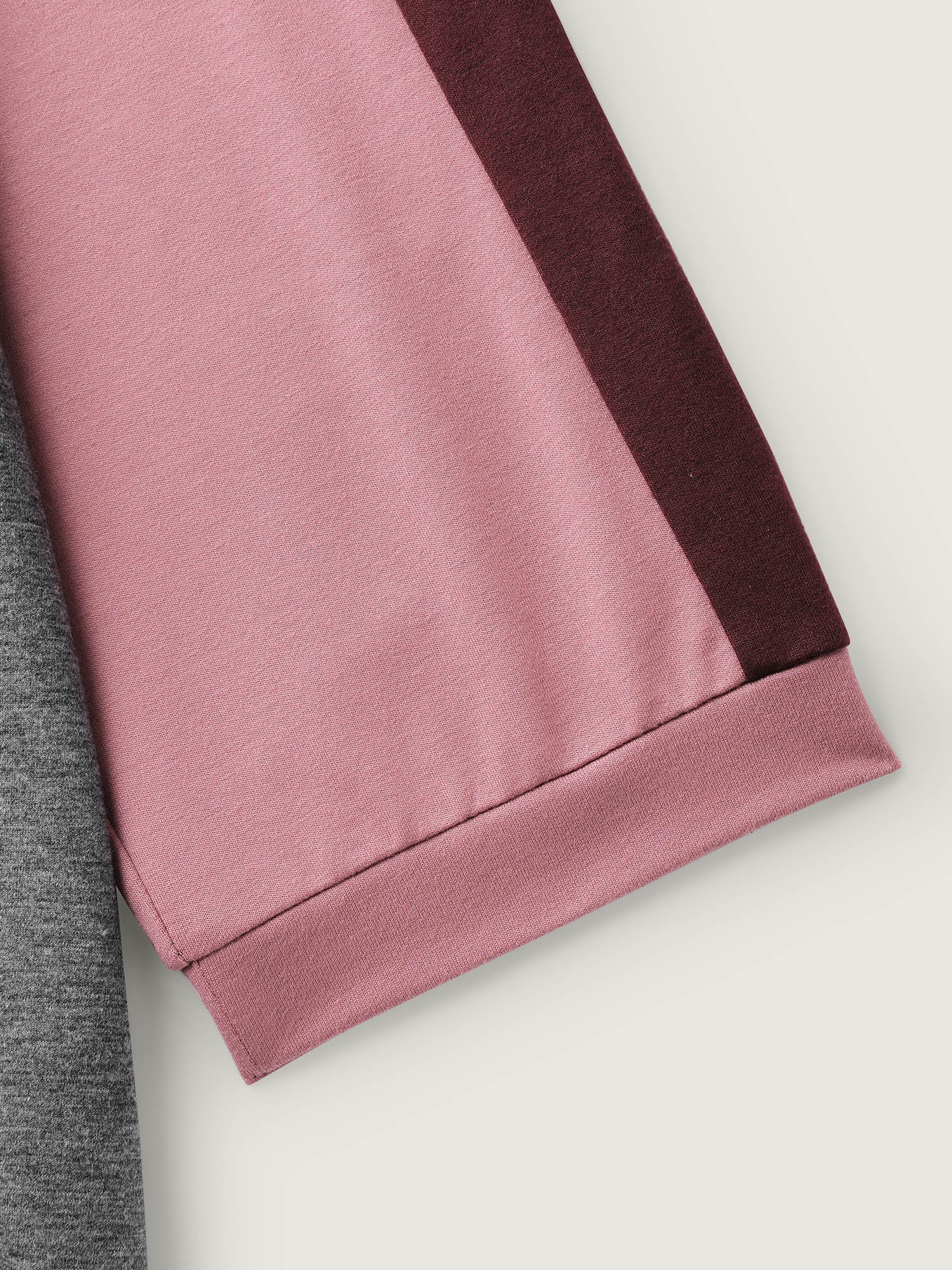 Color Contrast Spliced Stretchy Hem Hoodie - Image 6