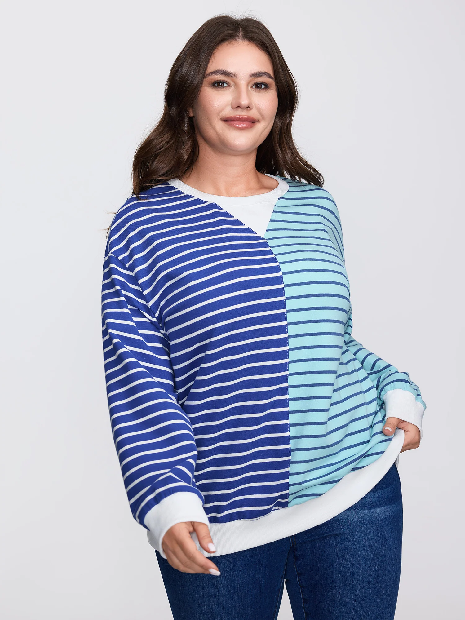 Color Contrast Stripe Print V-Neck Sweatshirt - Image 4