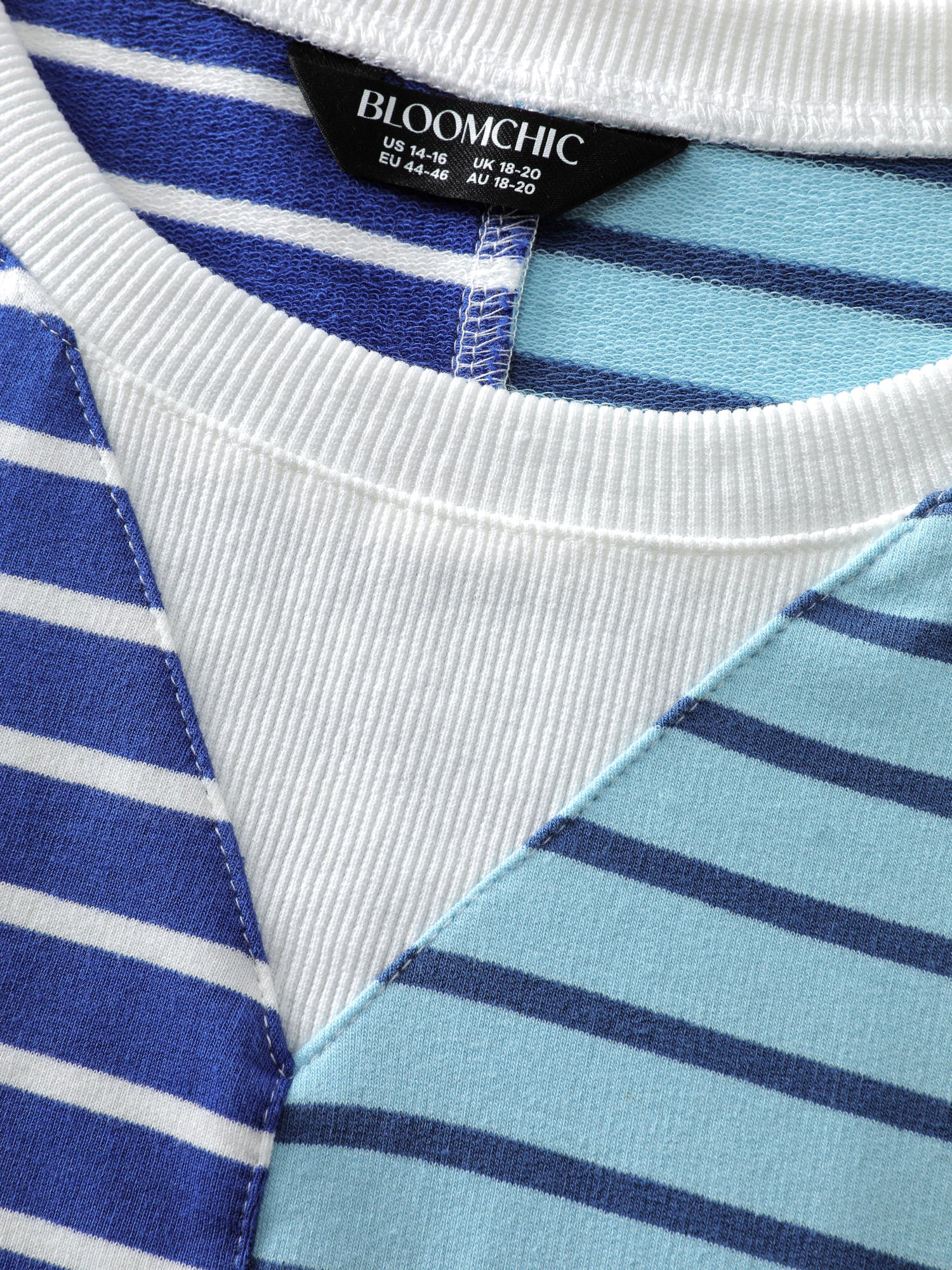Color Contrast Stripe Print V-Neck Sweatshirt - Image 7